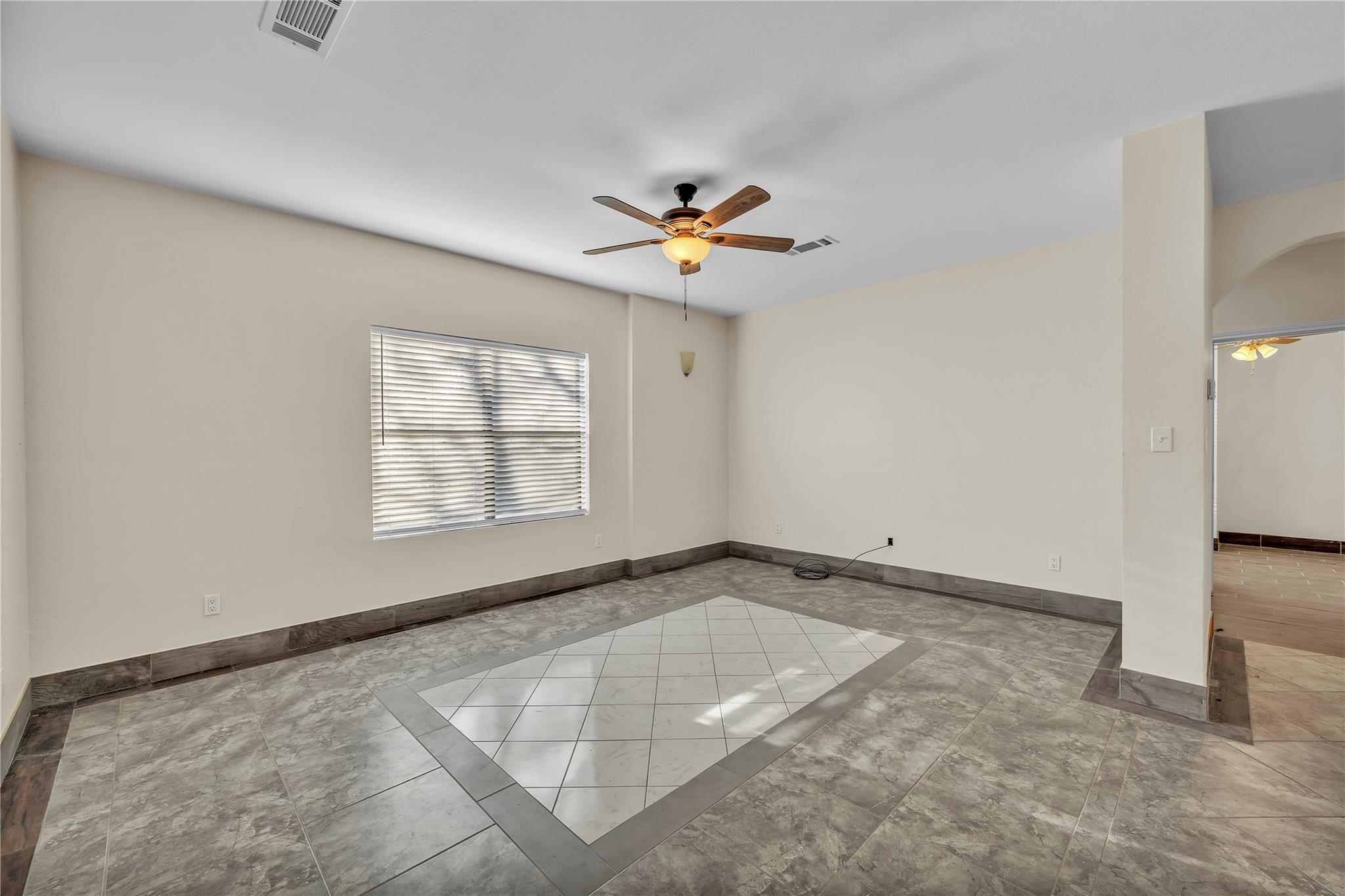 170 Interstate Dr, Buda, TX 78610