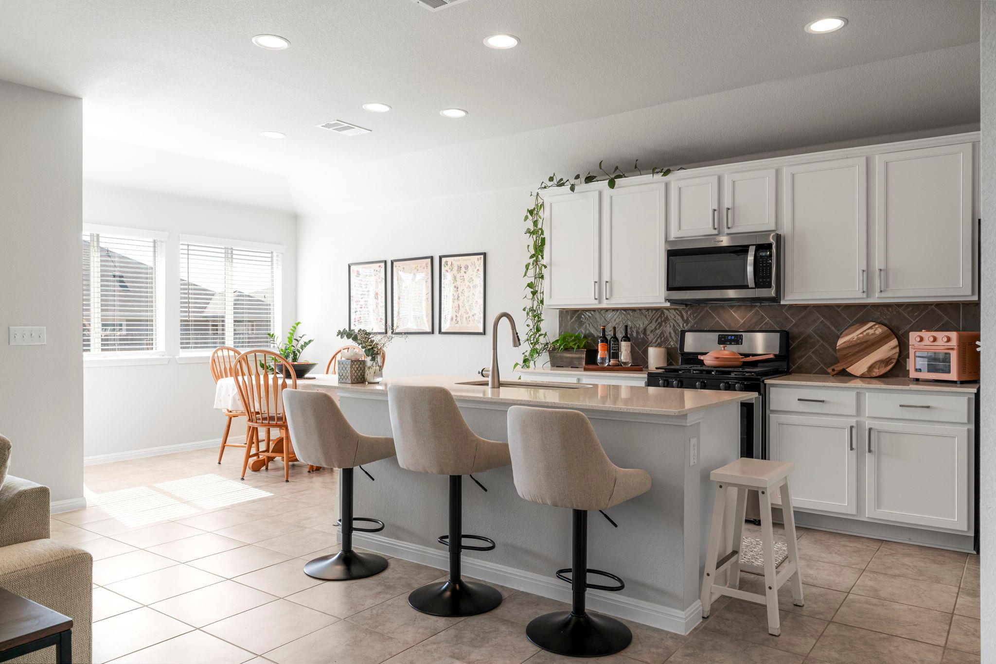 10305 Bankhead Dr, Austin, TX 78747