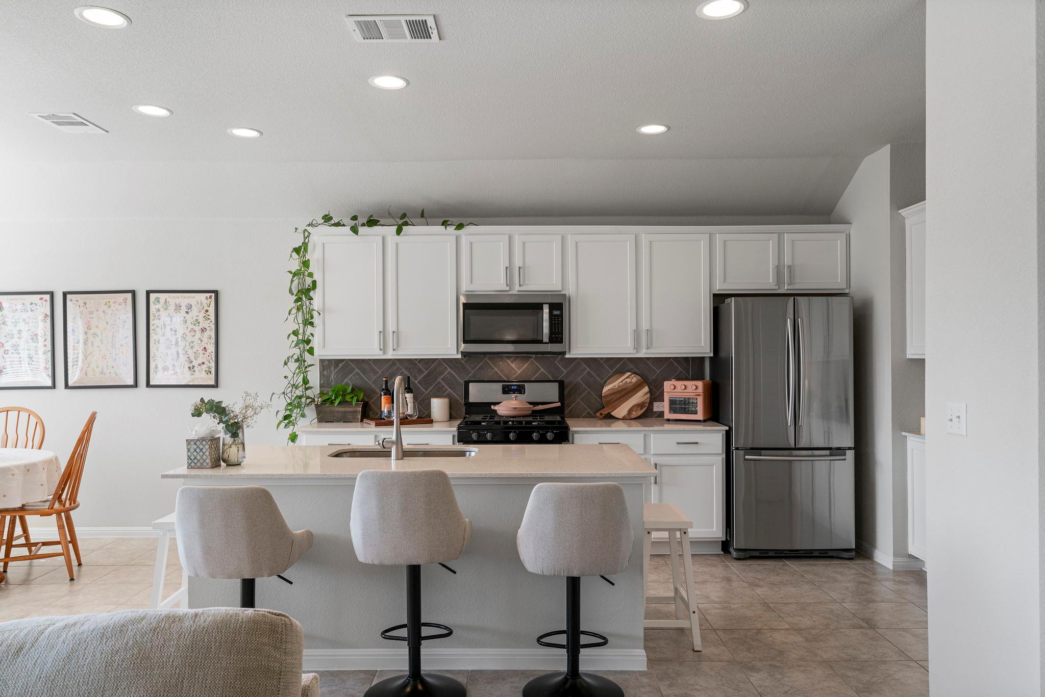 10305 Bankhead Dr, Austin, TX 78747