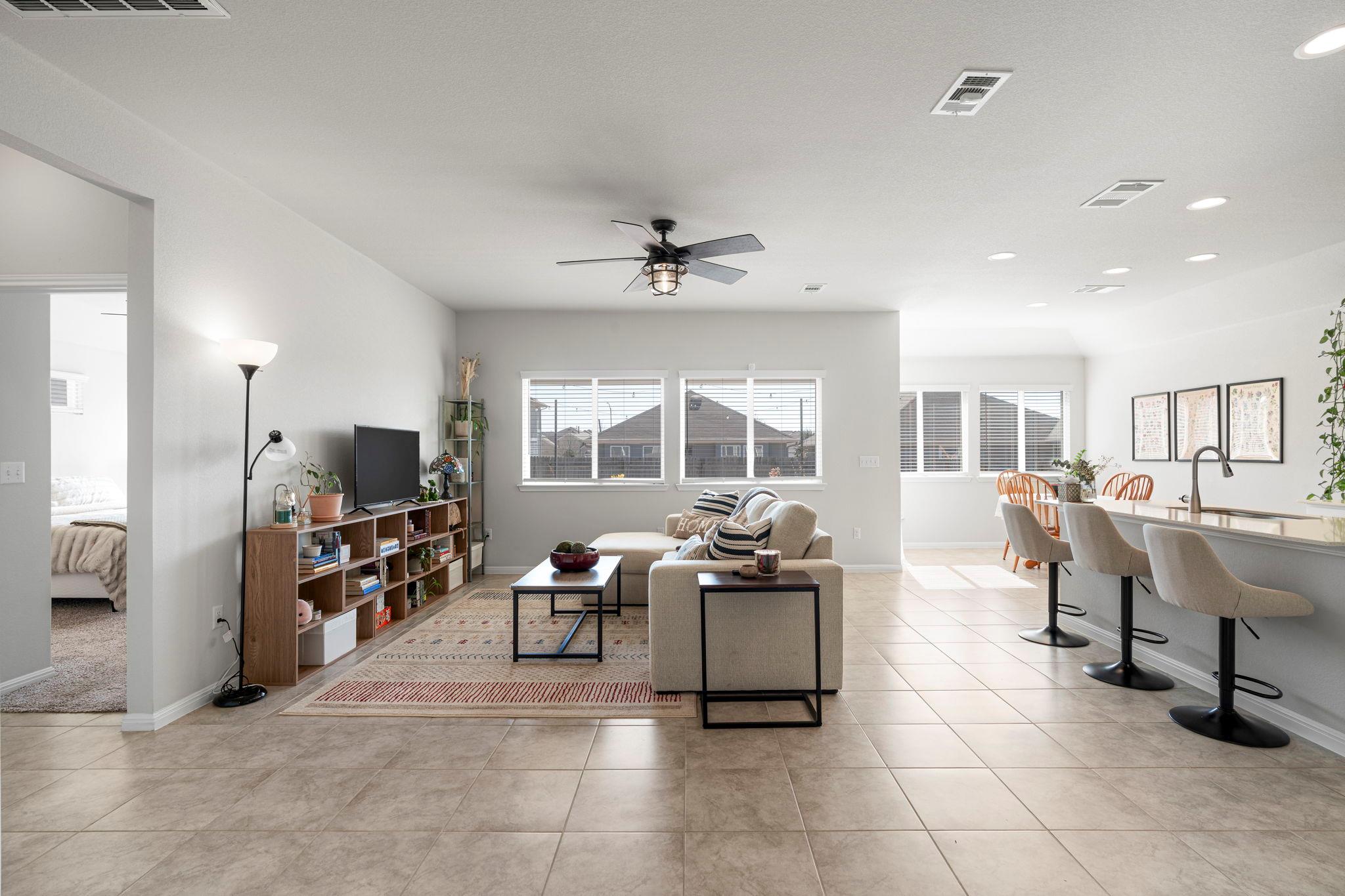 10305 Bankhead Dr, Austin, TX 78747