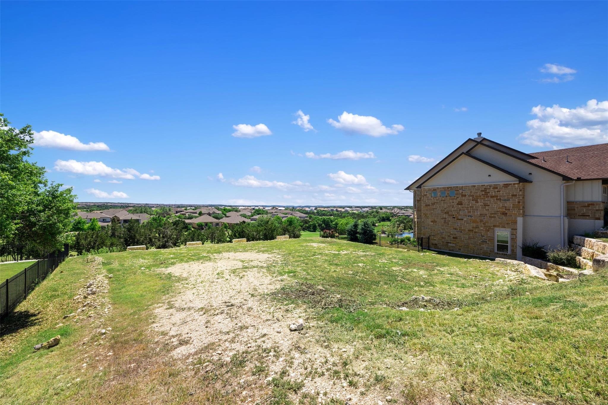 1705 Cantina Sky Dr, Leander, TX 78641