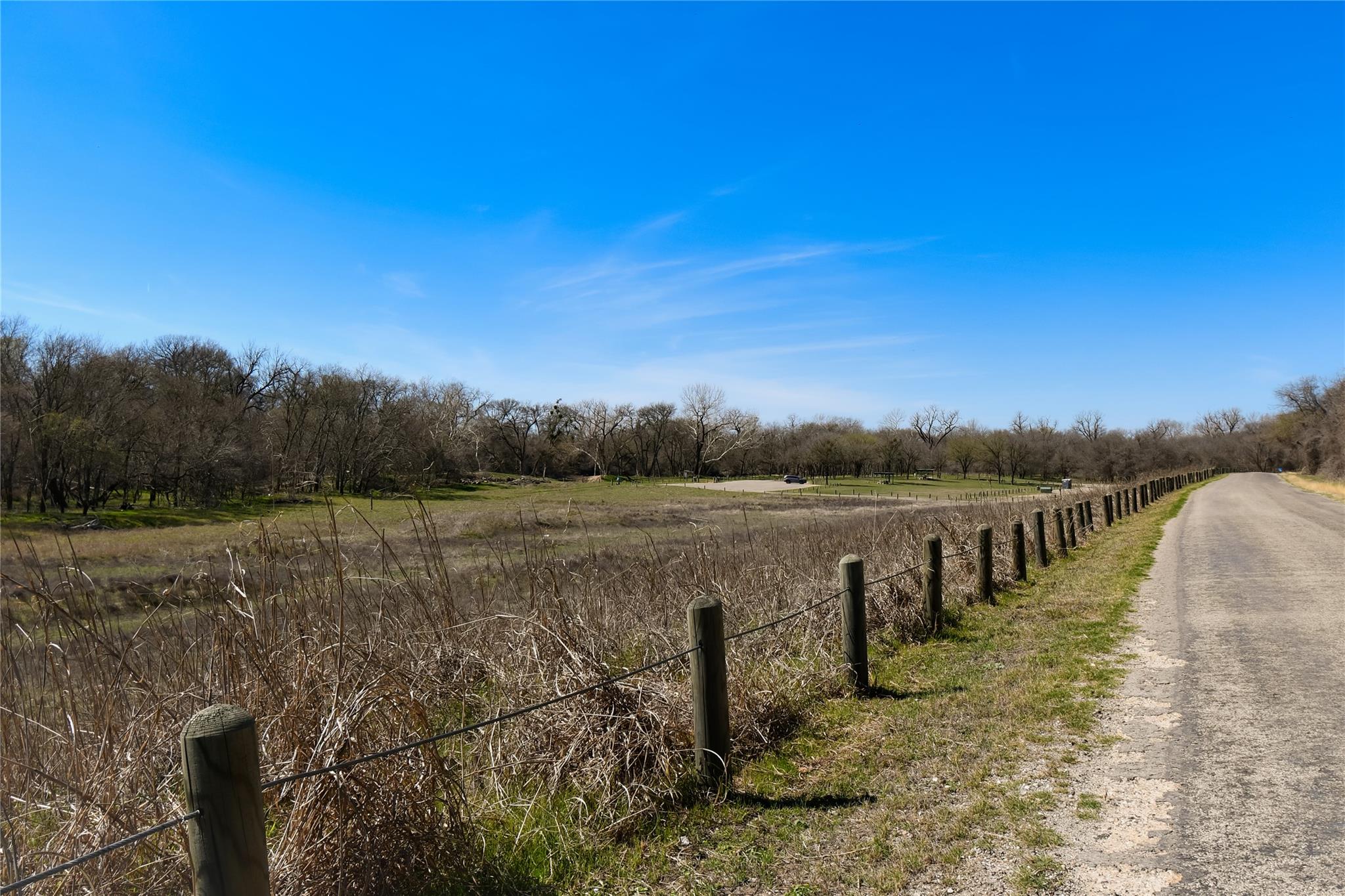 242 Iva Ln, Bastrop, TX 78602