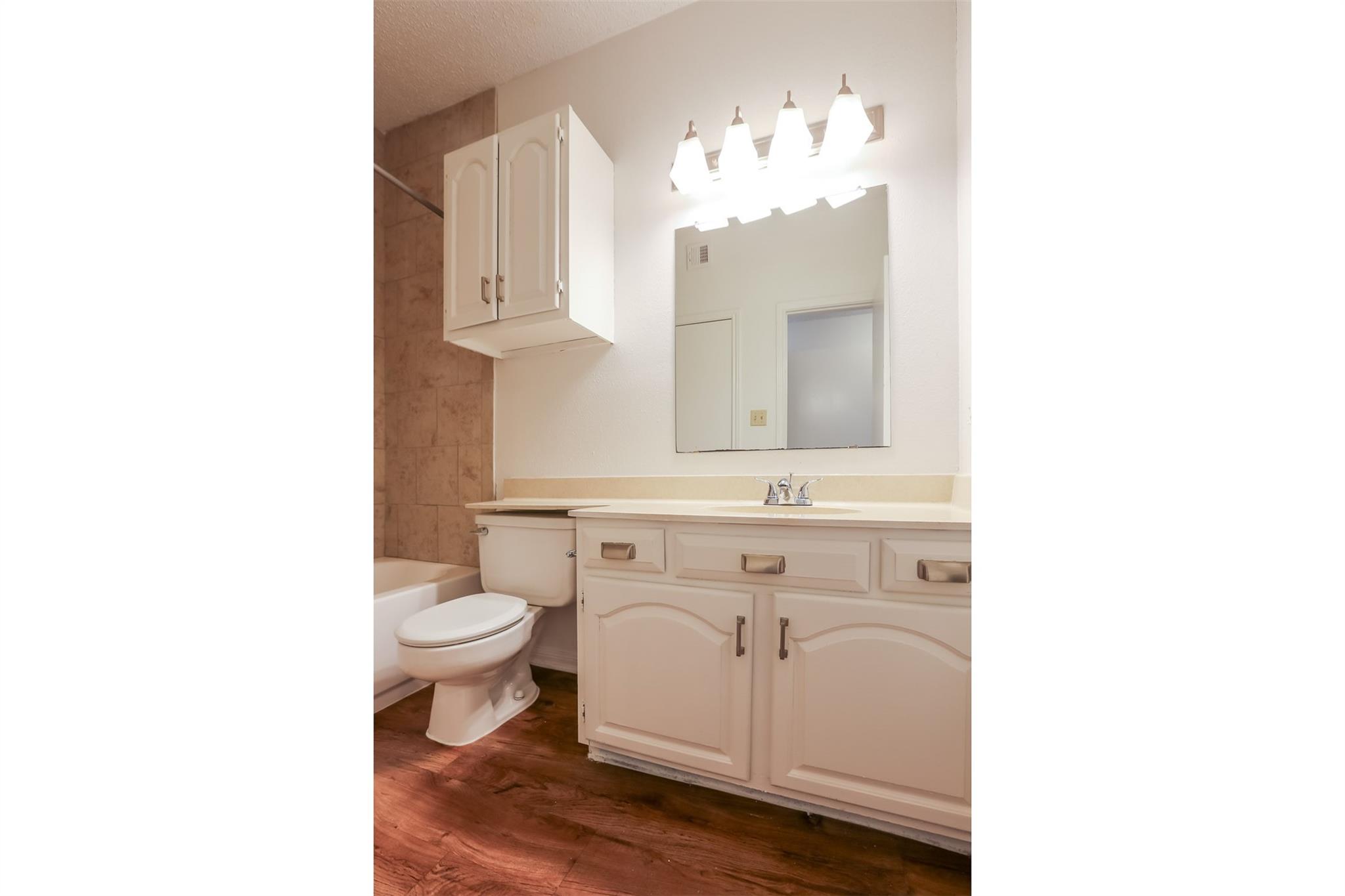 203 E 31st St # 202, Austin, TX 78705