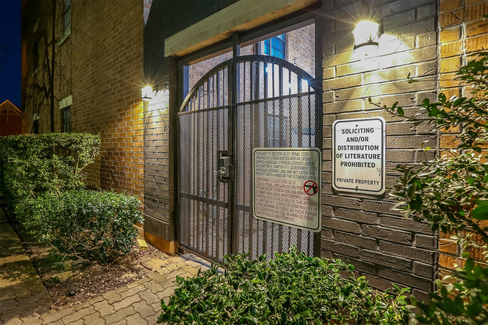 203 E 31st St # 202, Austin, TX 78705