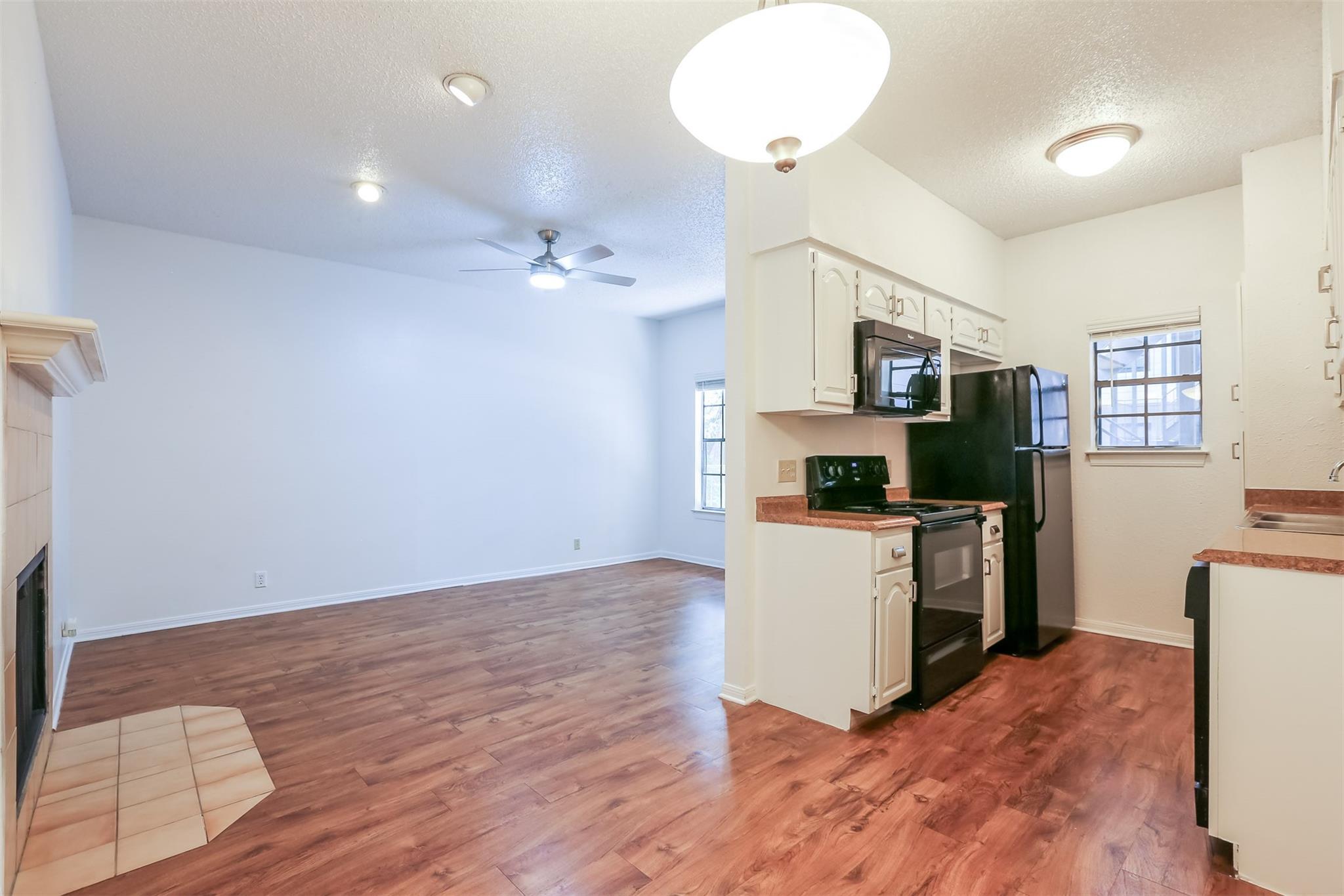 203 E 31st St # 202, Austin, TX 78705
