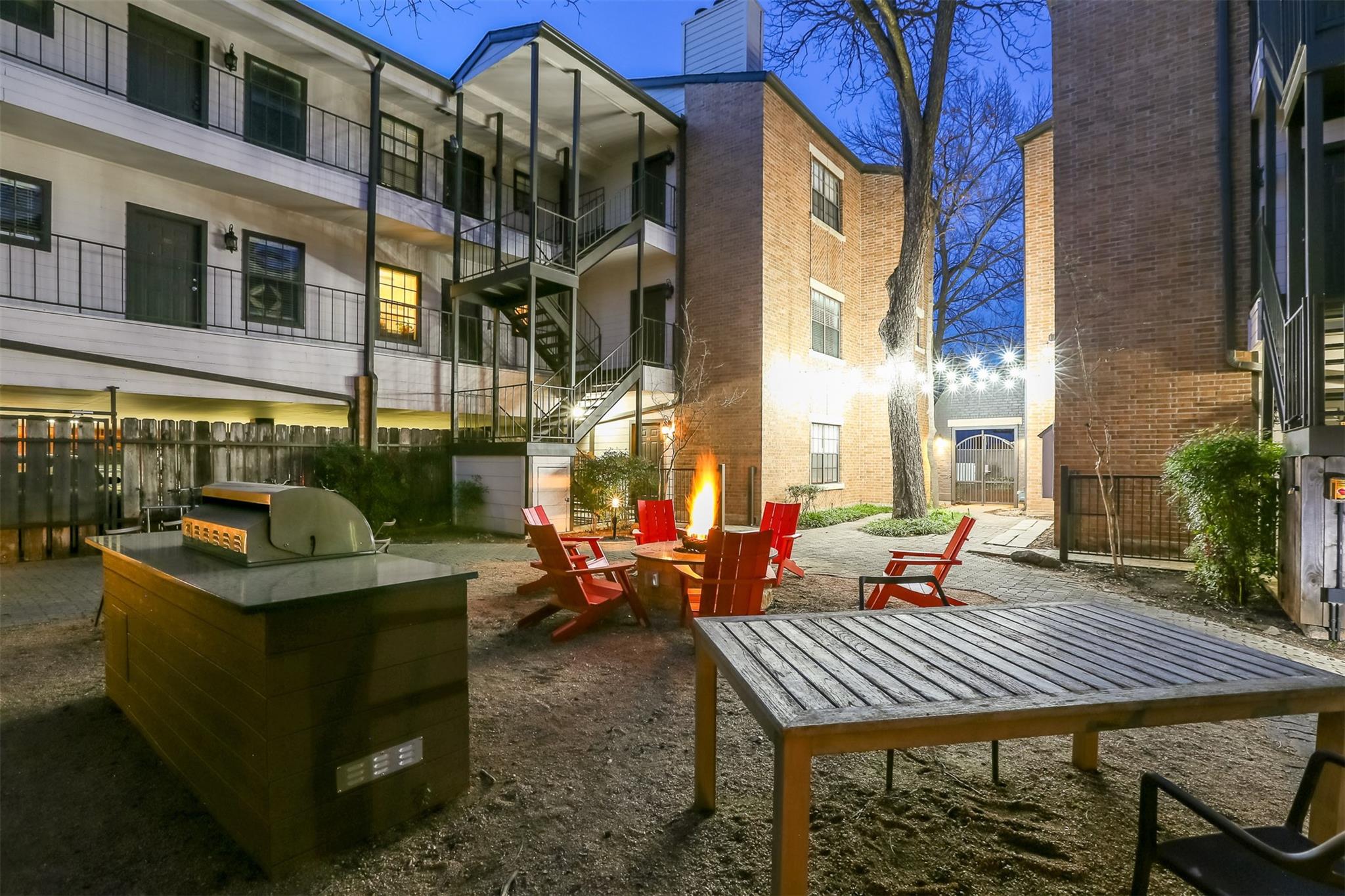 203 E 31st St # 202, Austin, TX 78705