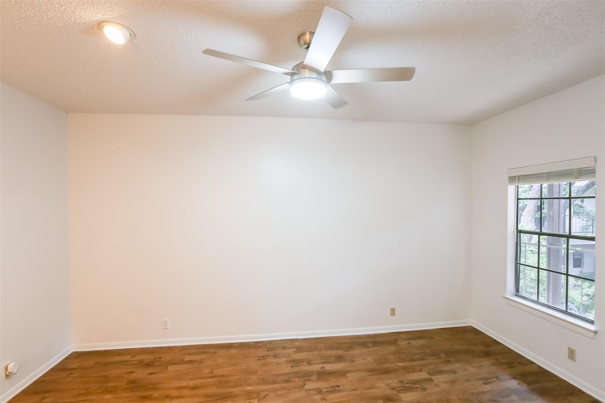 203 E 31st St # 202, Austin, TX 78705