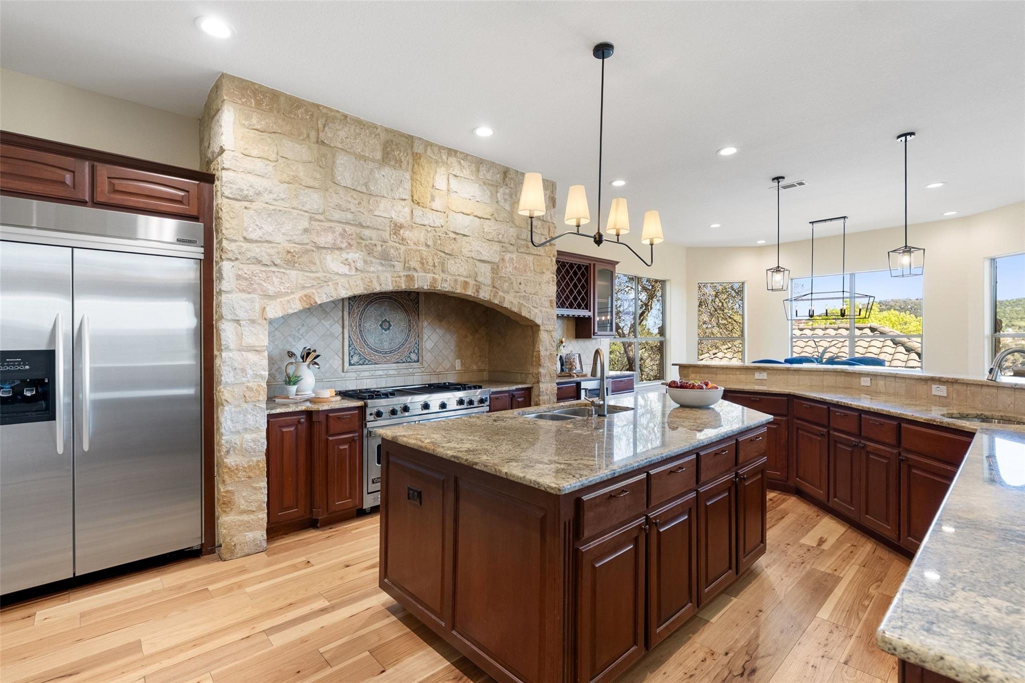 17912 Crystal Cv, Jonestown, TX 78645