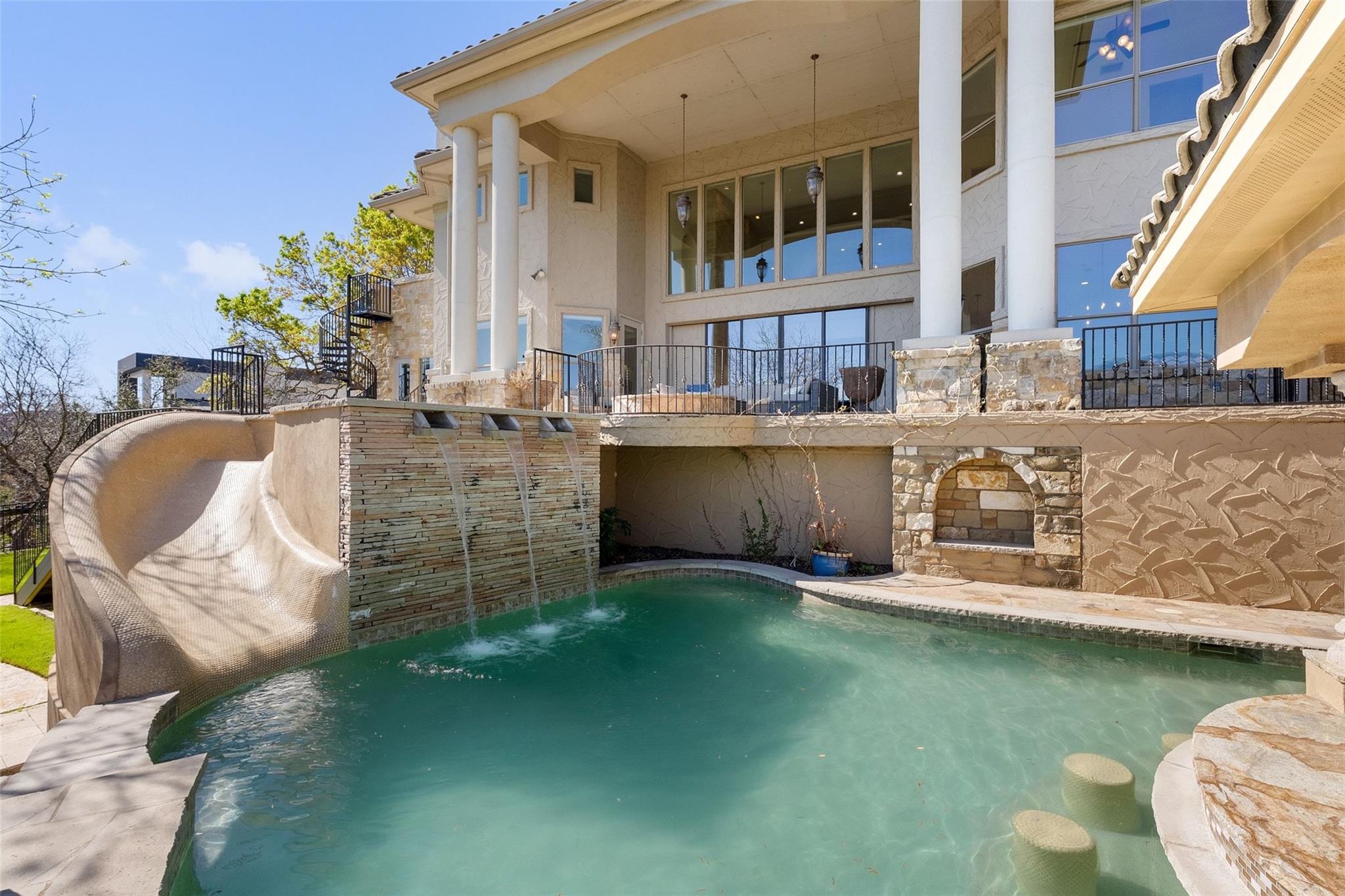 17912 Crystal Cv, Jonestown, TX 78645