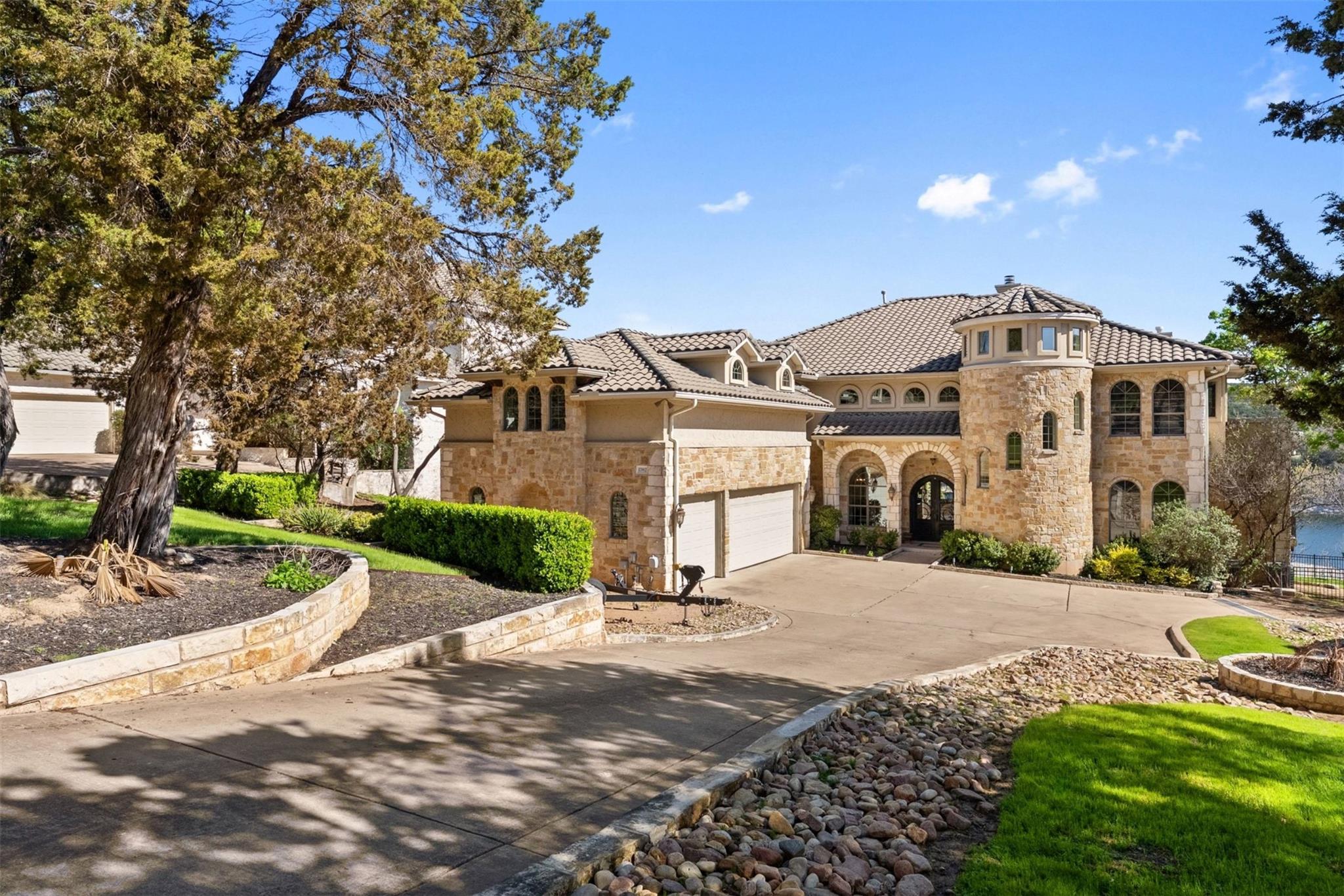 17912 Crystal Cv, Jonestown, TX 78645