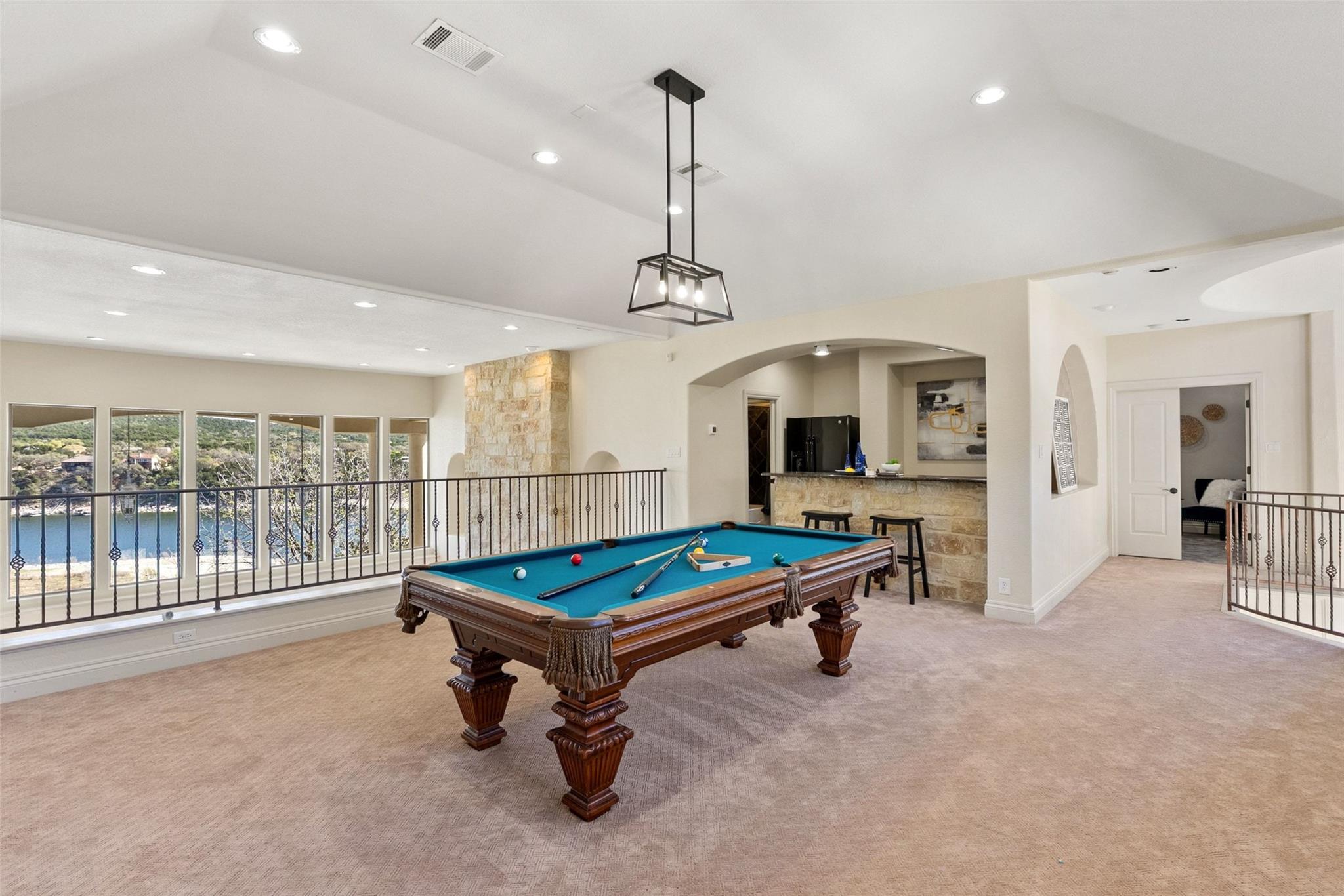 17912 Crystal Cv, Jonestown, TX 78645