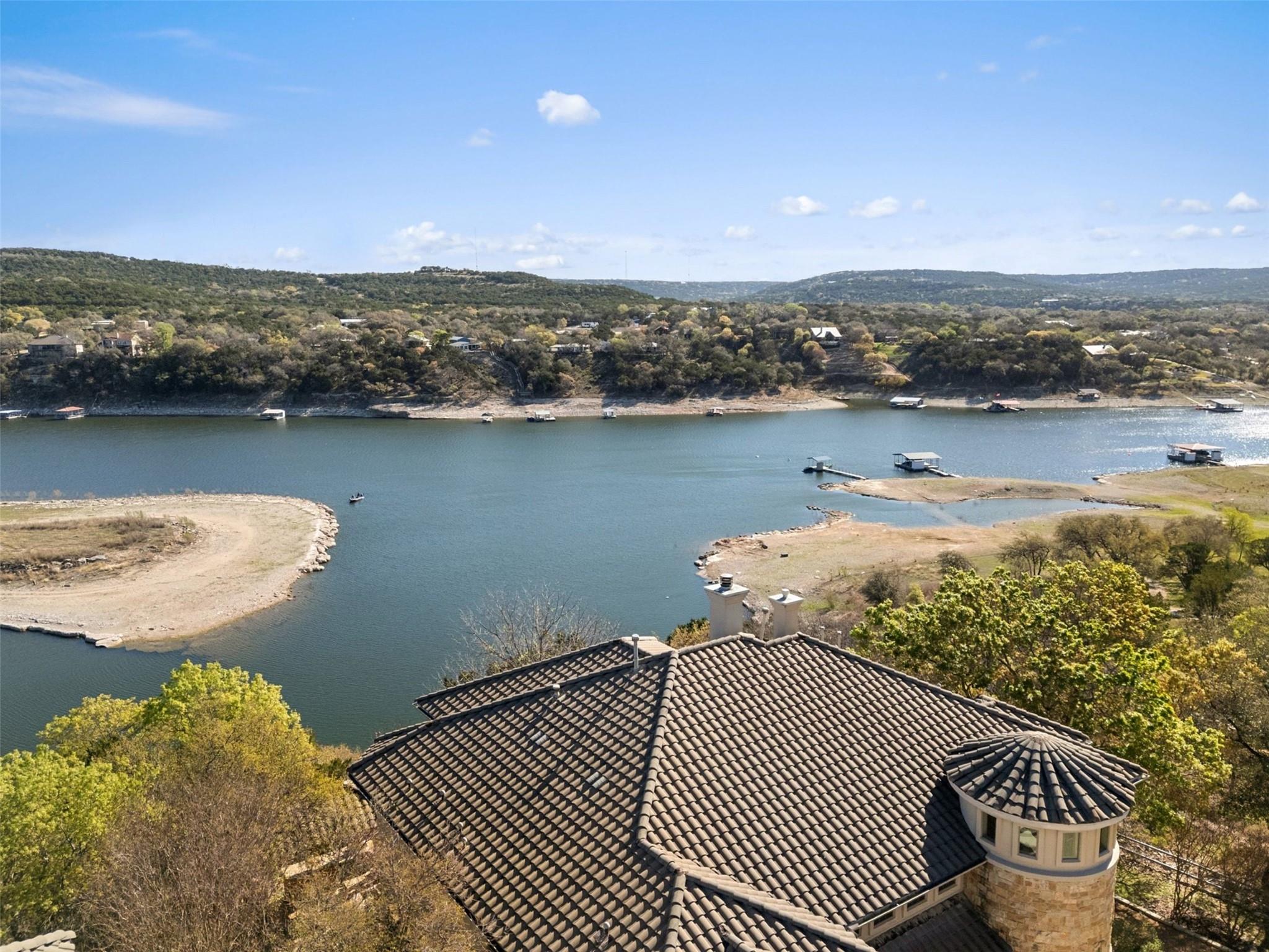 17912 Crystal Cv, Jonestown, TX 78645