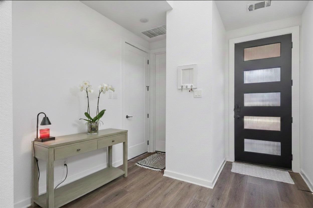 200 Bay Breeze Dr, Kyle, TX 78640