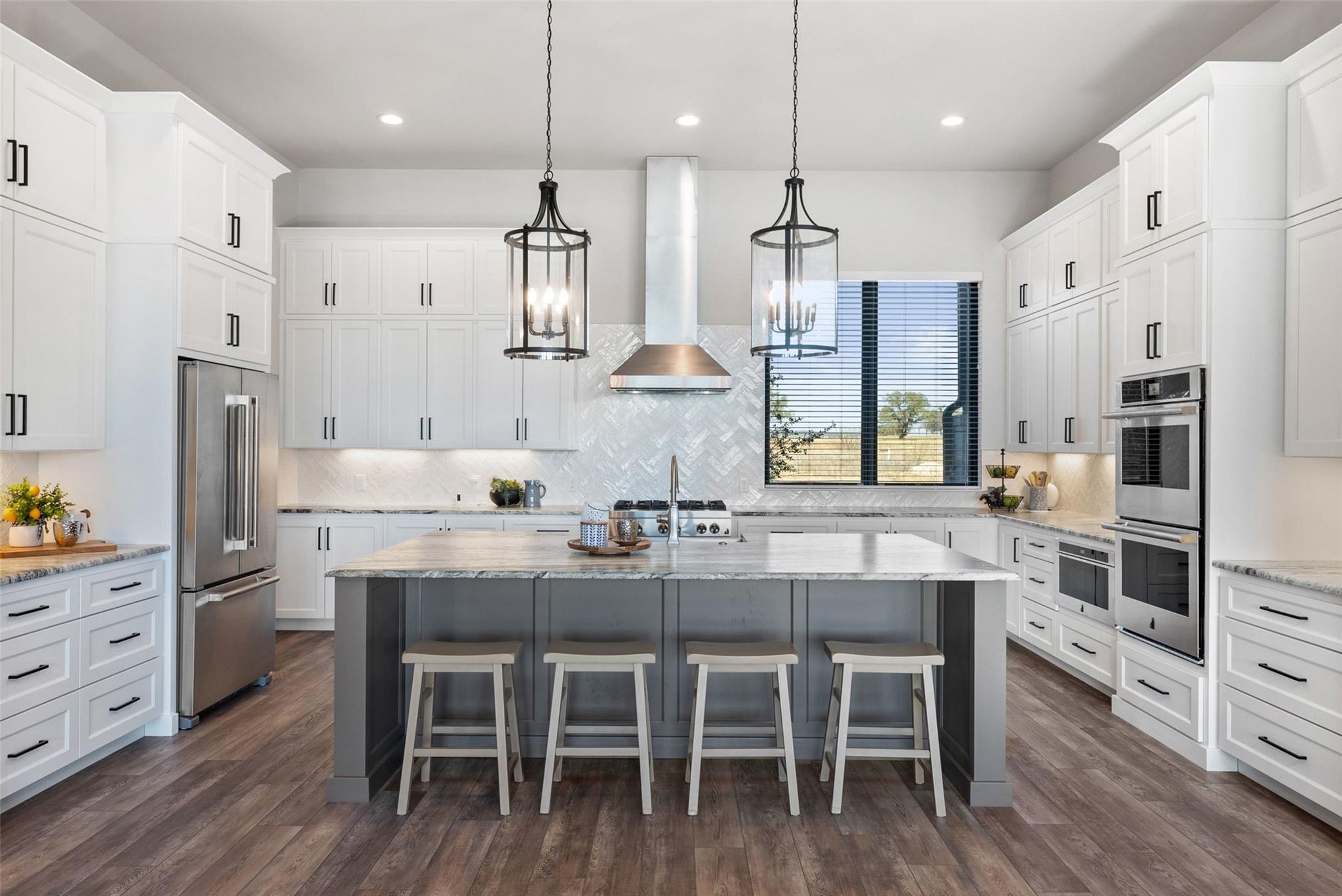 121 Houdini Way, Kingsland, TX 78639