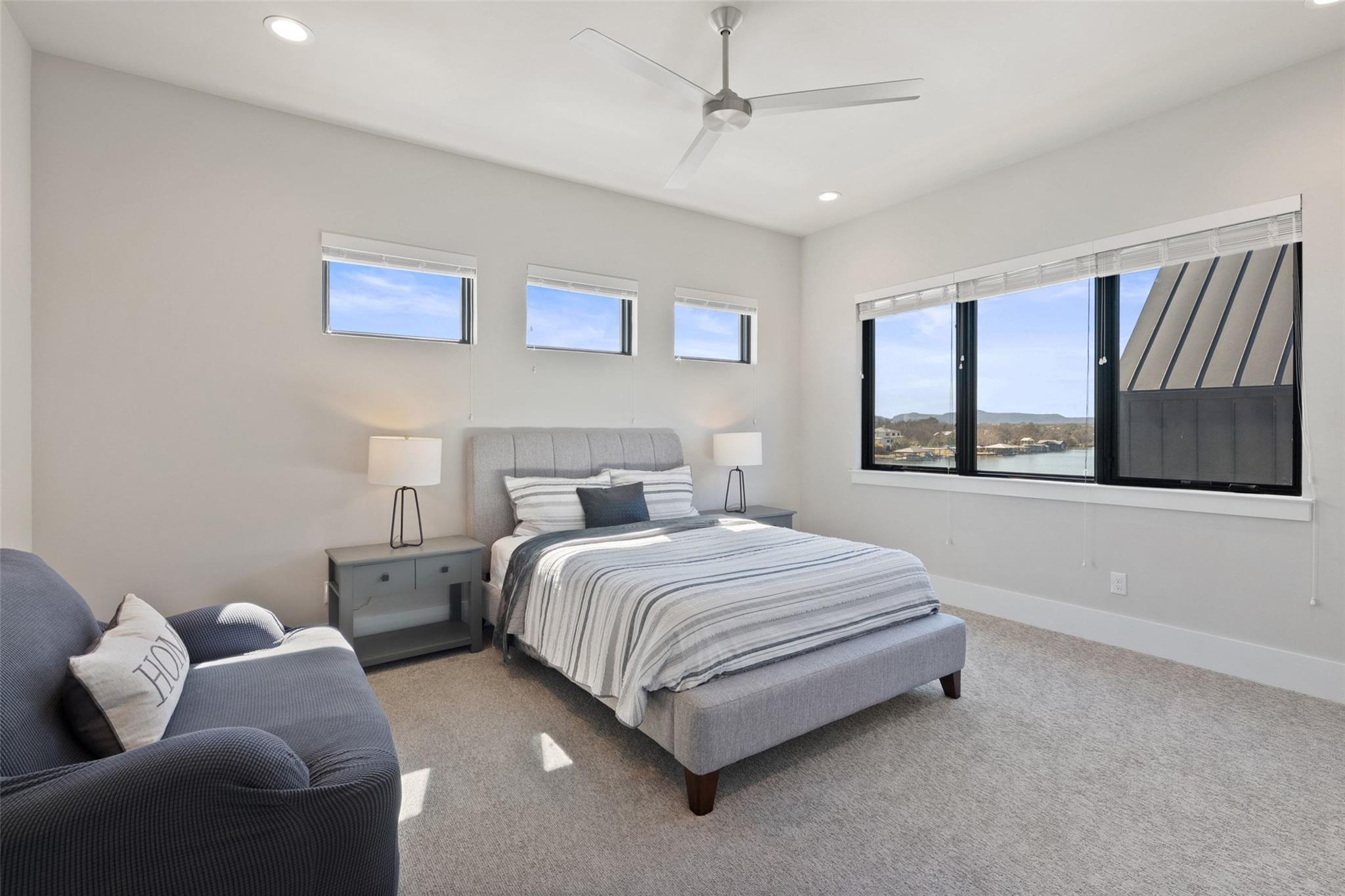 121 Houdini Way, Kingsland, TX 78639