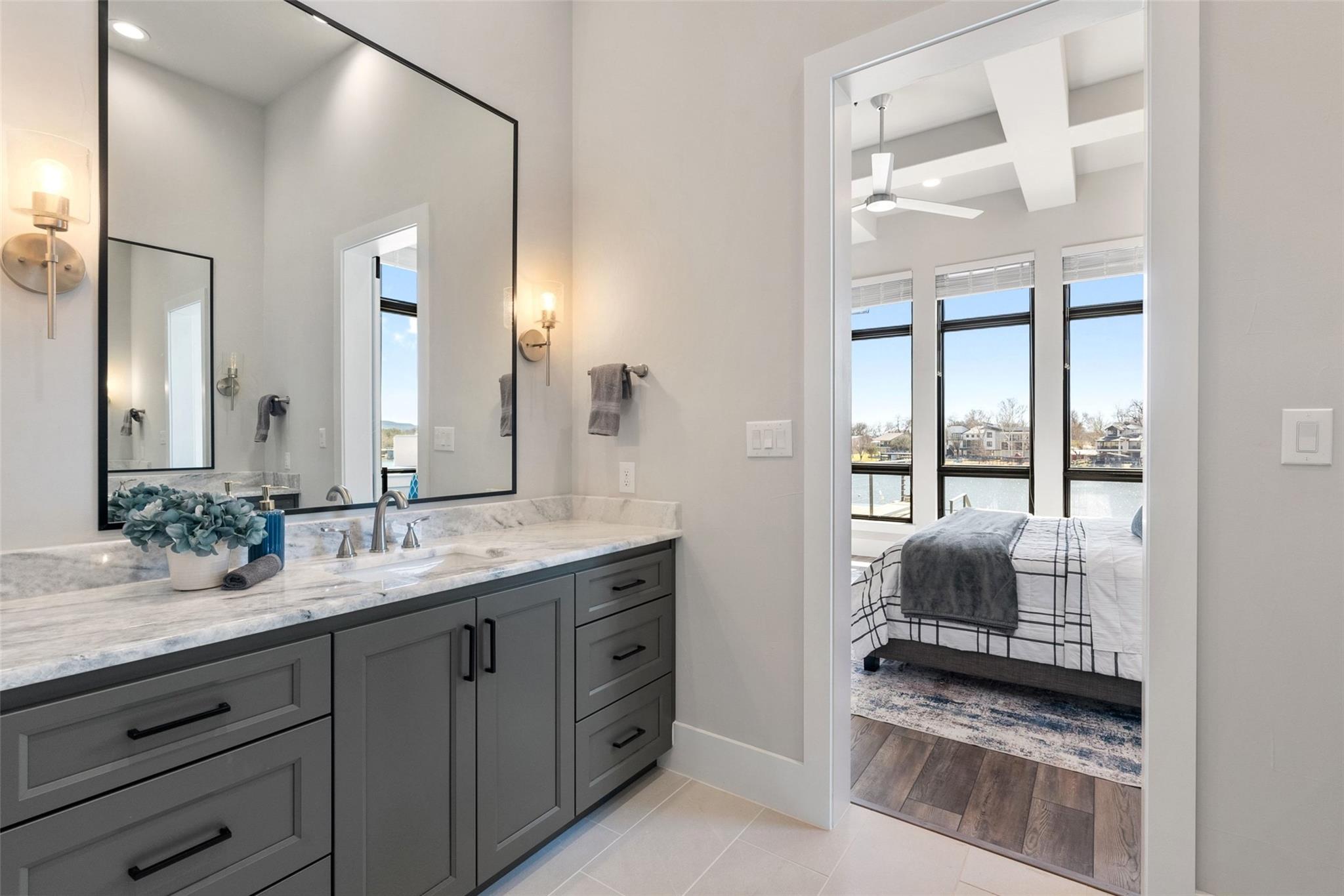 121 Houdini Way, Kingsland, TX 78639