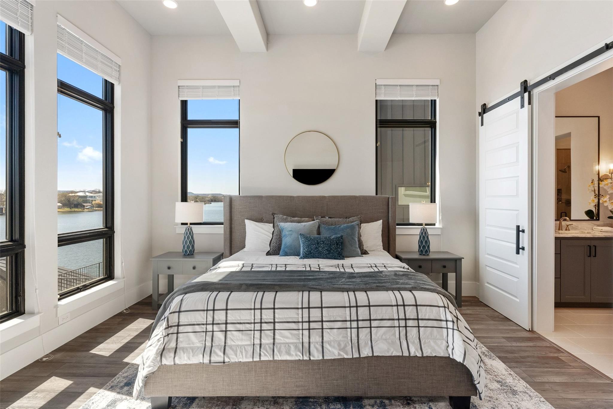 121 Houdini Way, Kingsland, TX 78639