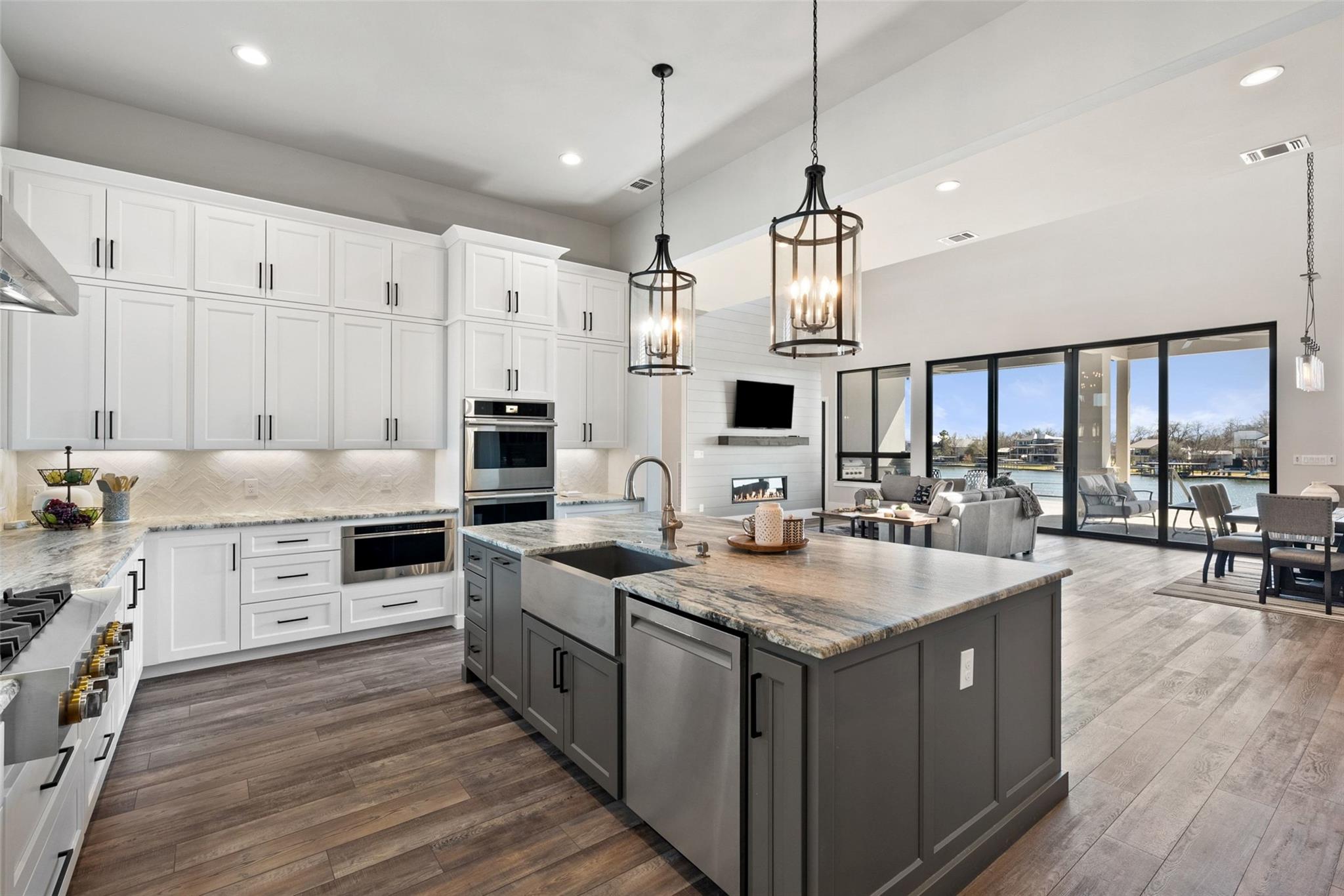 121 Houdini Way, Kingsland, TX 78639