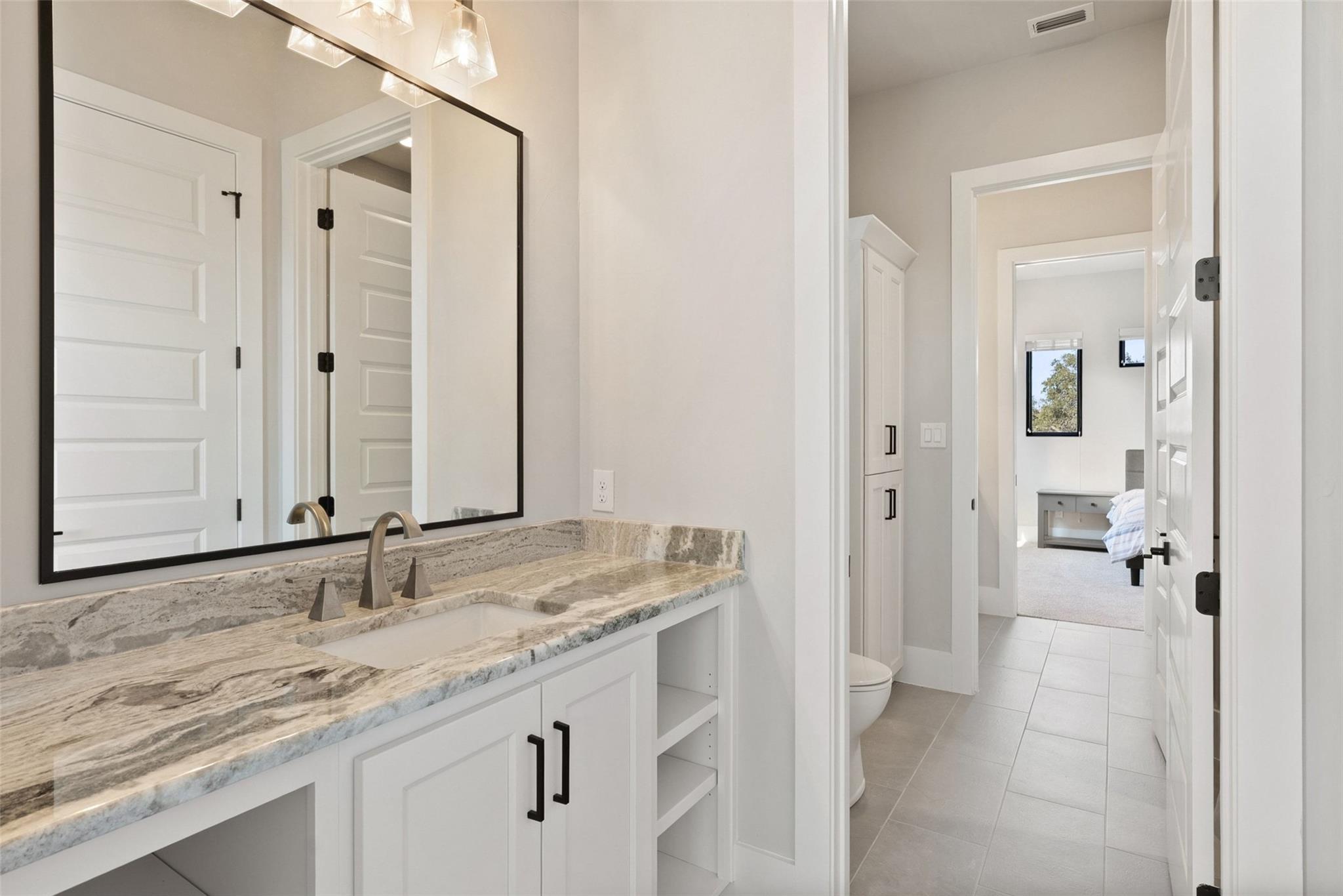 121 Houdini Way, Kingsland, TX 78639