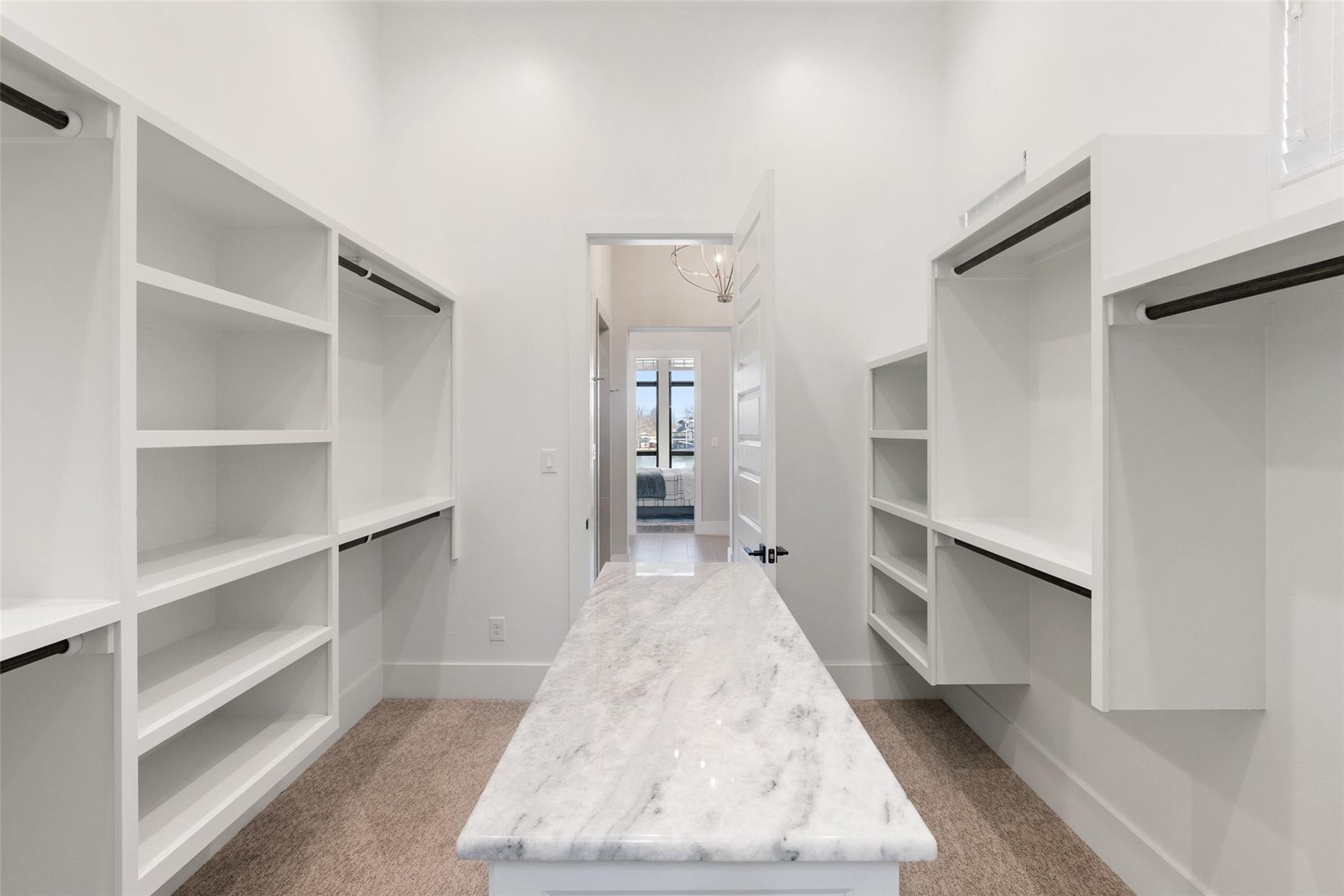 121 Houdini Way, Kingsland, TX 78639