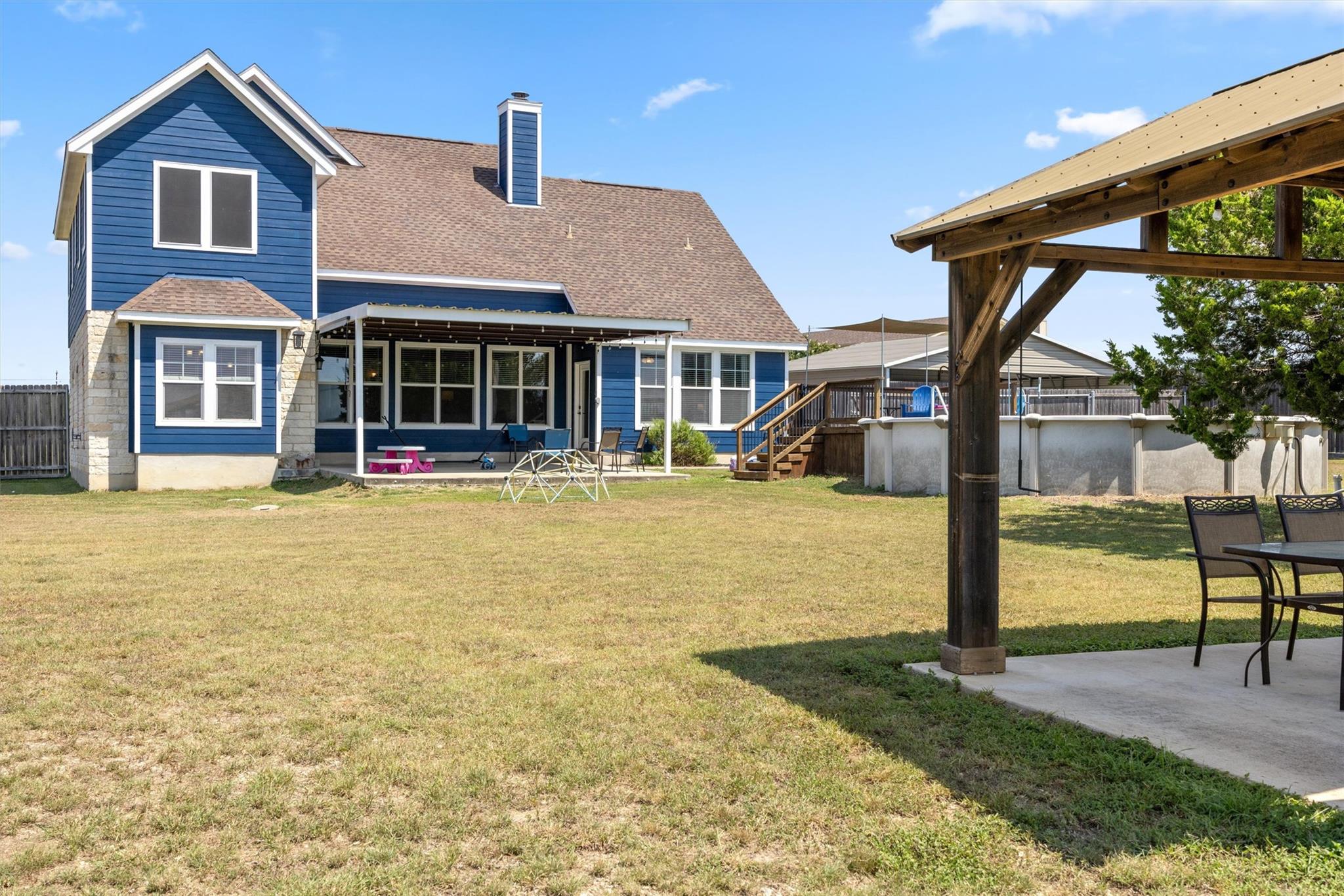 208 Dawn Dr, Liberty Hill, TX 78642