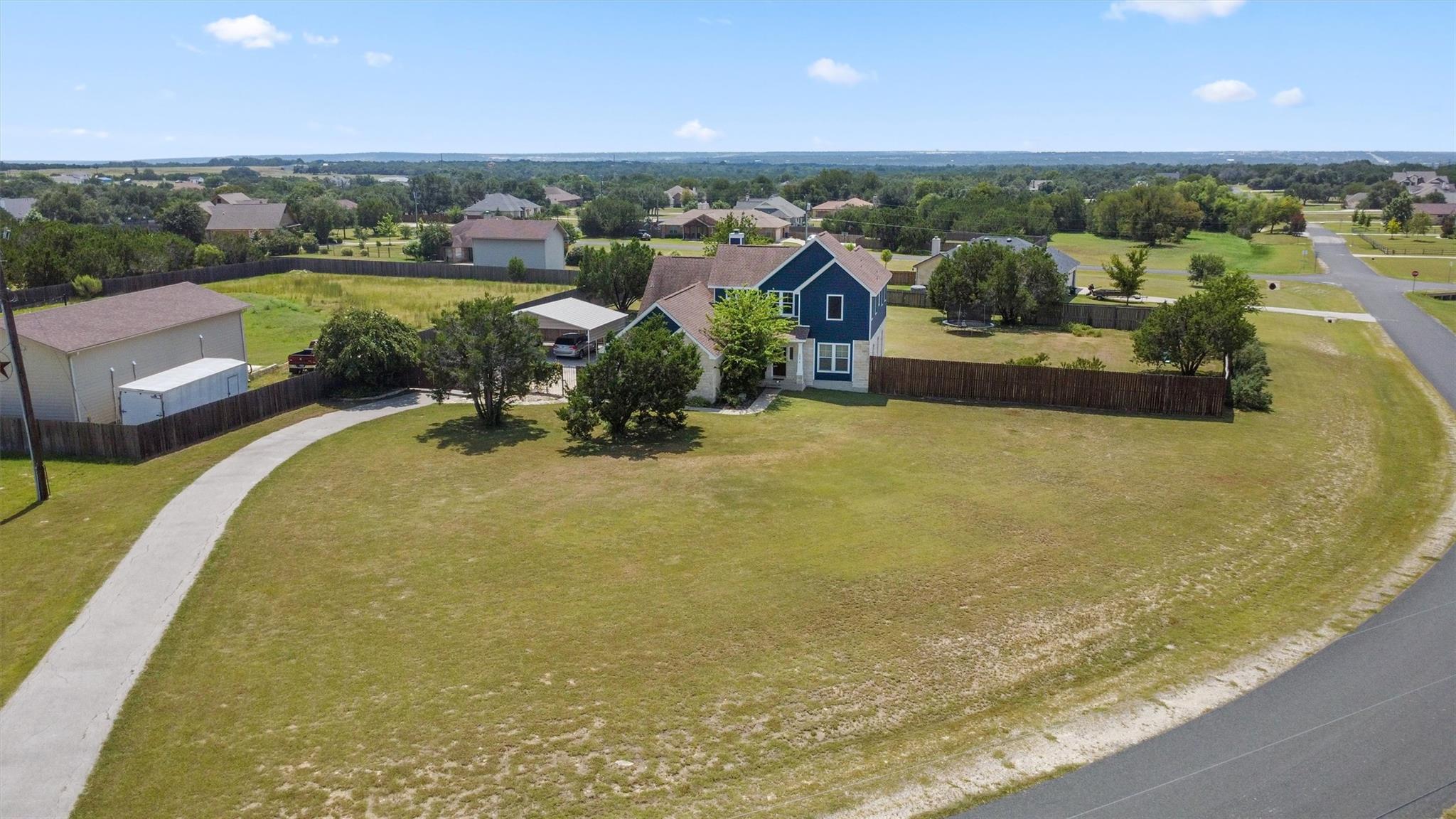 208 Dawn Dr, Liberty Hill, TX 78642