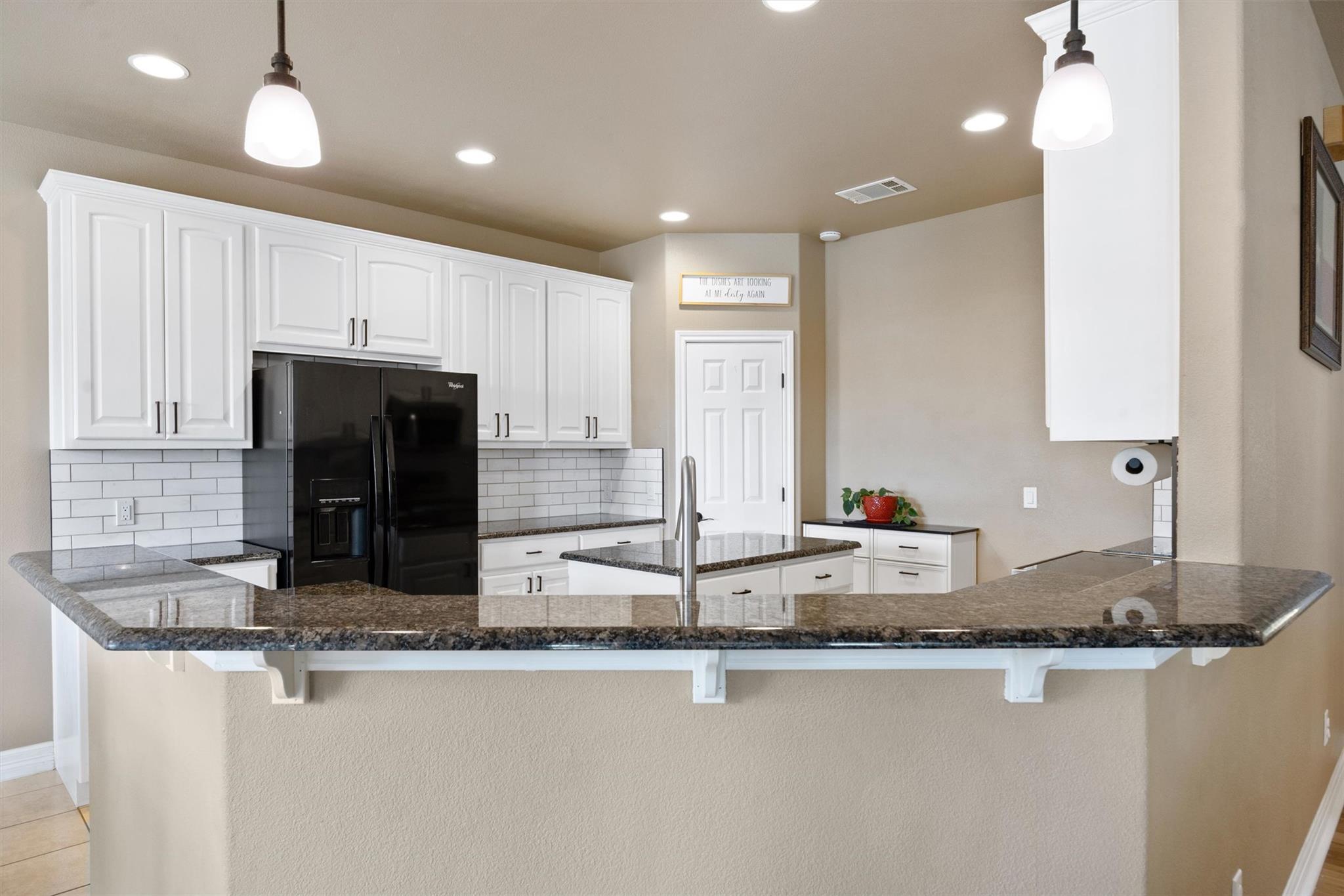 208 Dawn Dr, Liberty Hill, TX 78642