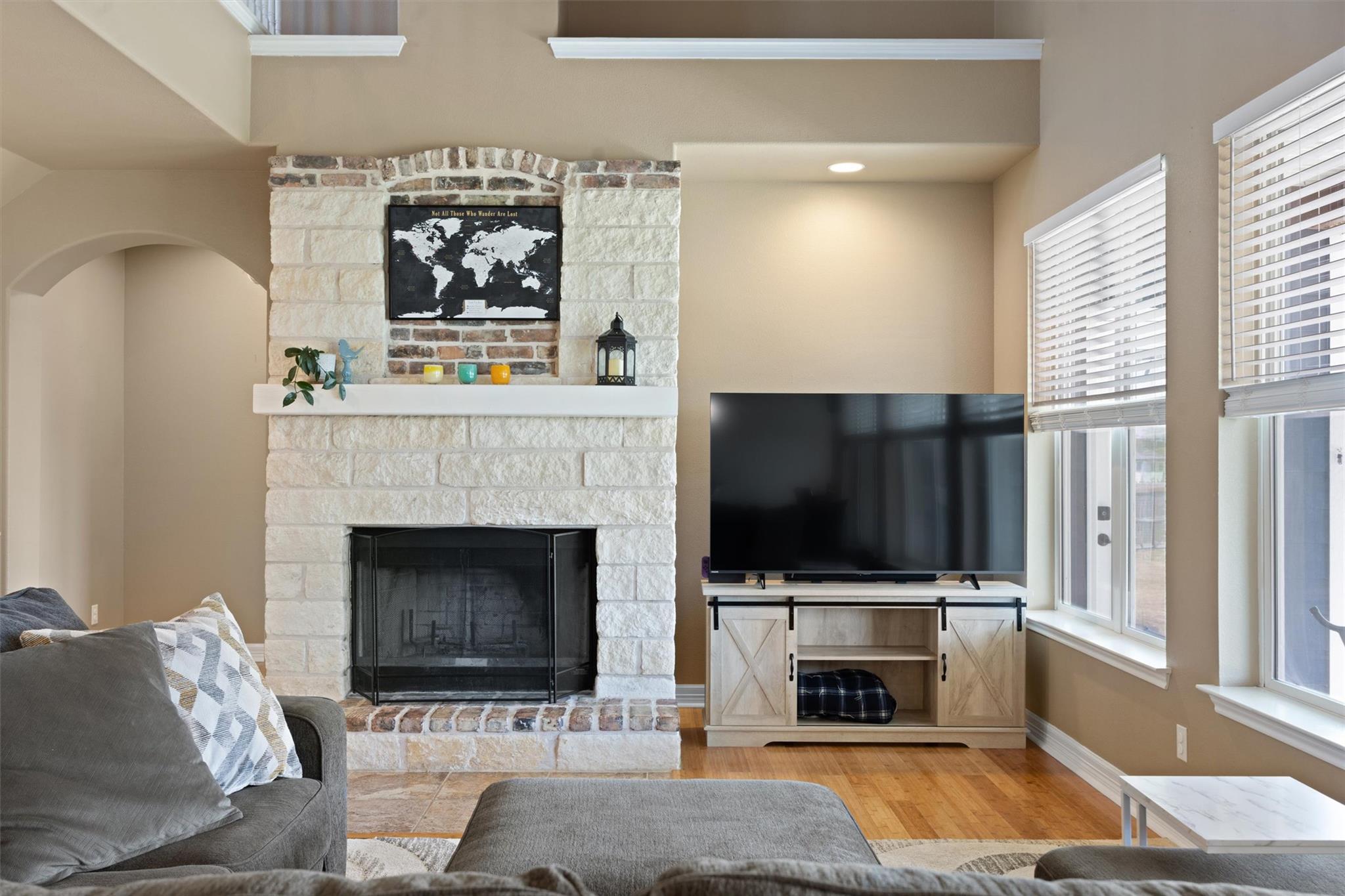 208 Dawn Dr, Liberty Hill, TX 78642