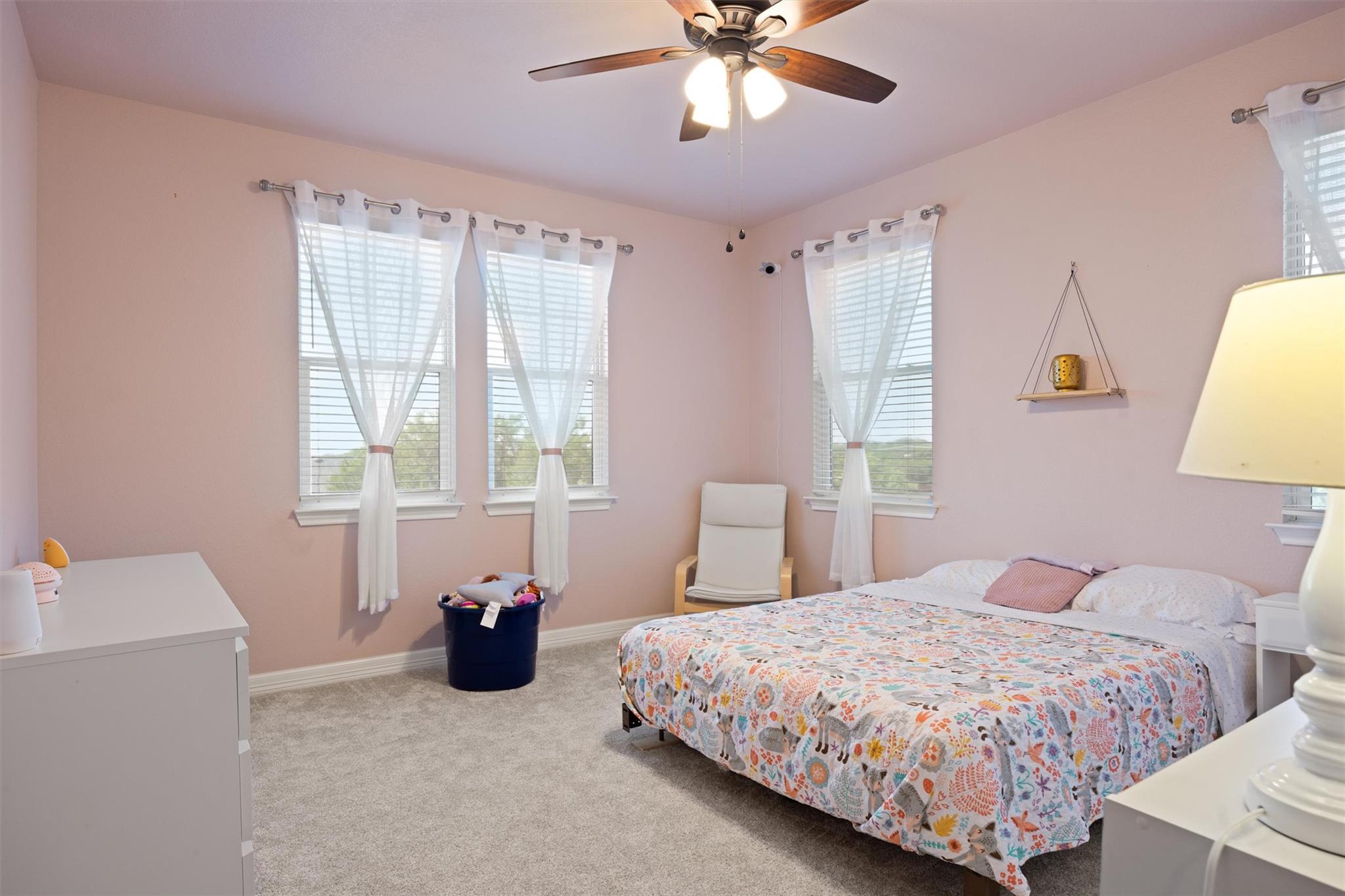 208 Dawn Dr, Liberty Hill, TX 78642