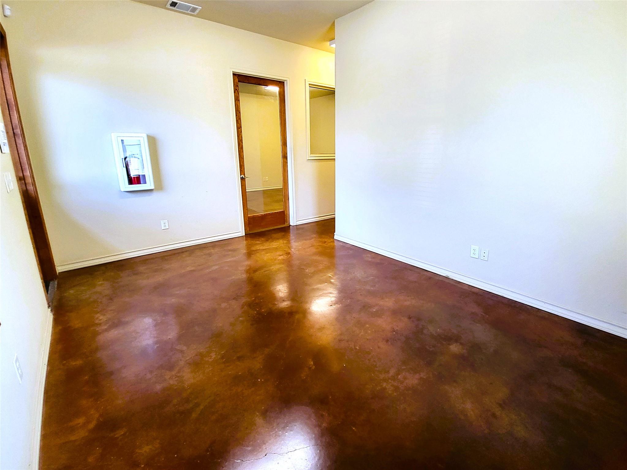 701 HWY 290 W # 103, Dripping Springs, TX 78620