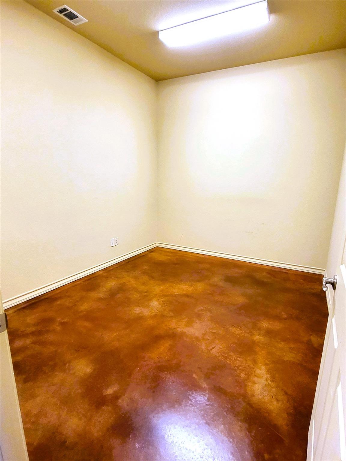 701 HWY 290 W # 103, Dripping Springs, TX 78620