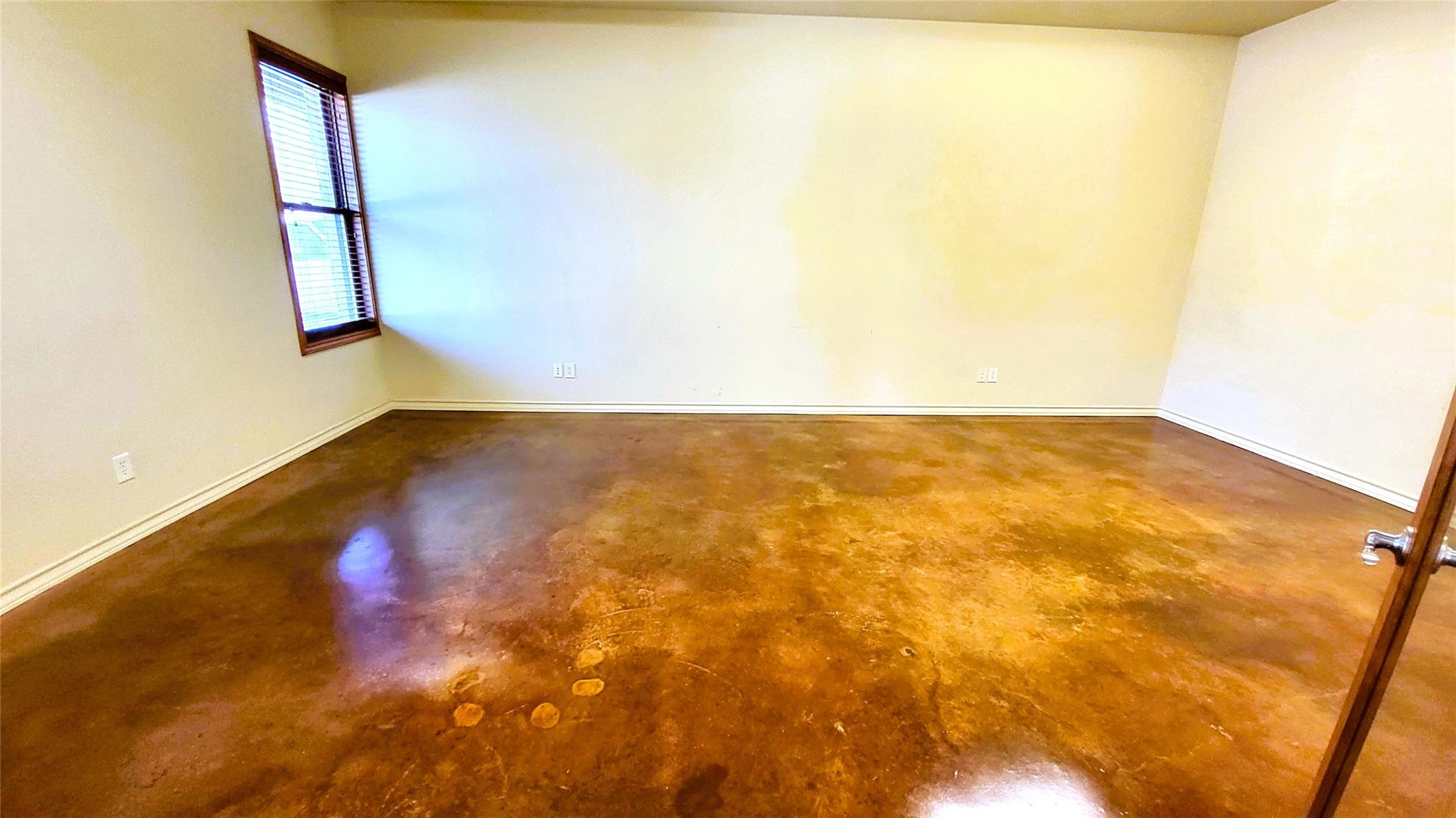 701 HWY 290 W # 103, Dripping Springs, TX 78620