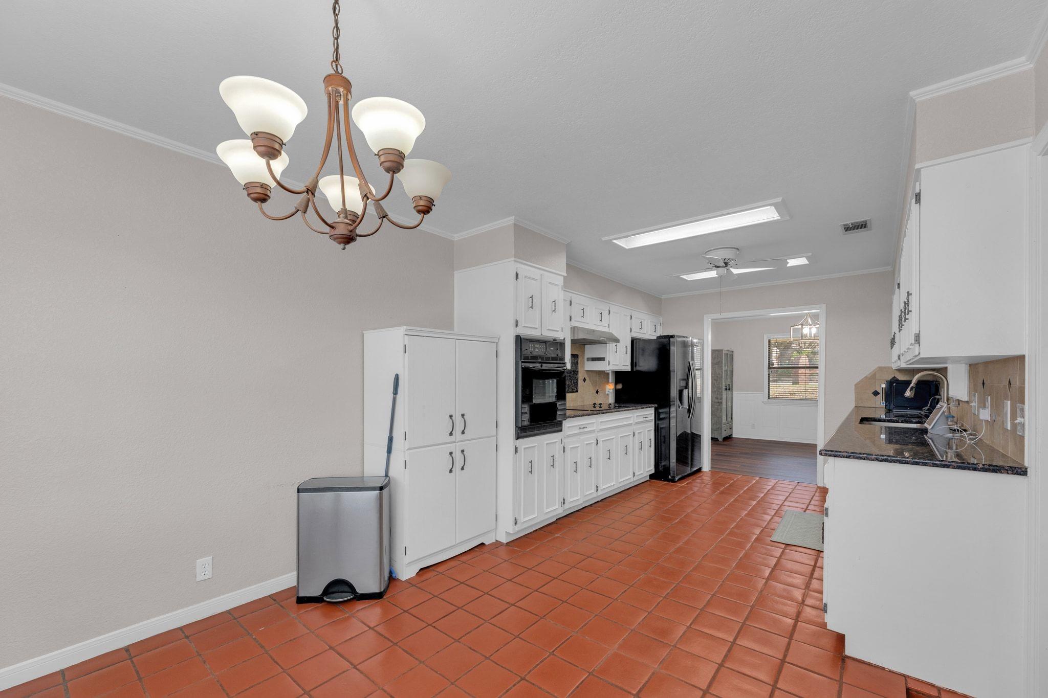 4111 Canyon Cliff Cir, Temple, TX 76502