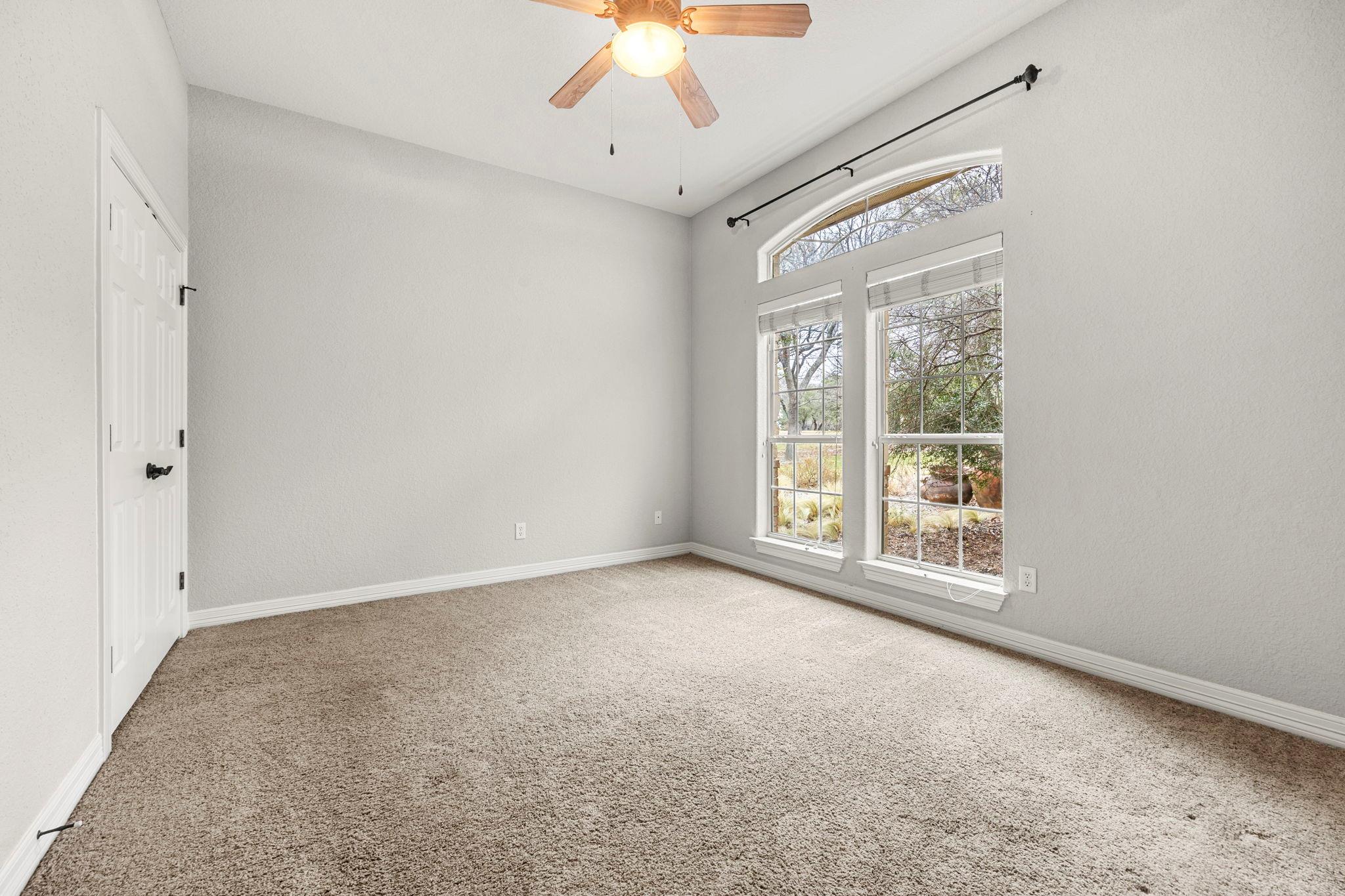 4826 Lago Vista Dr, Belton, TX 76513