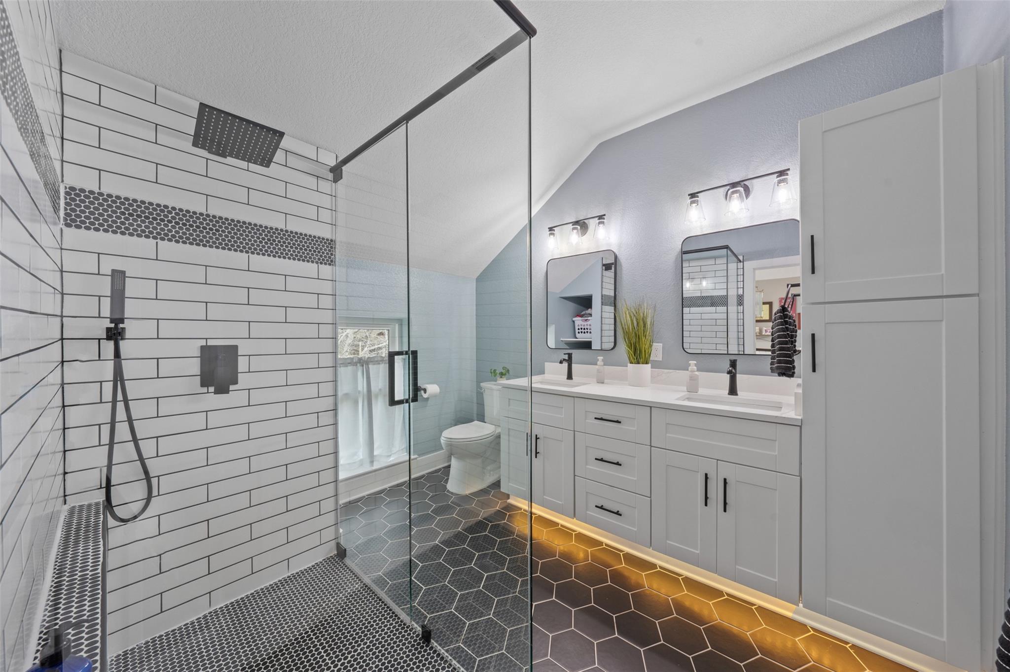 5926 Lakeside Dr, Belton, TX 76513