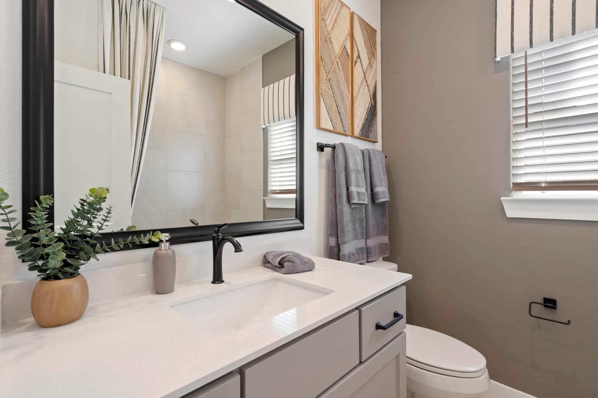 212 Montecido Dr, Liberty Hill, TX 78642