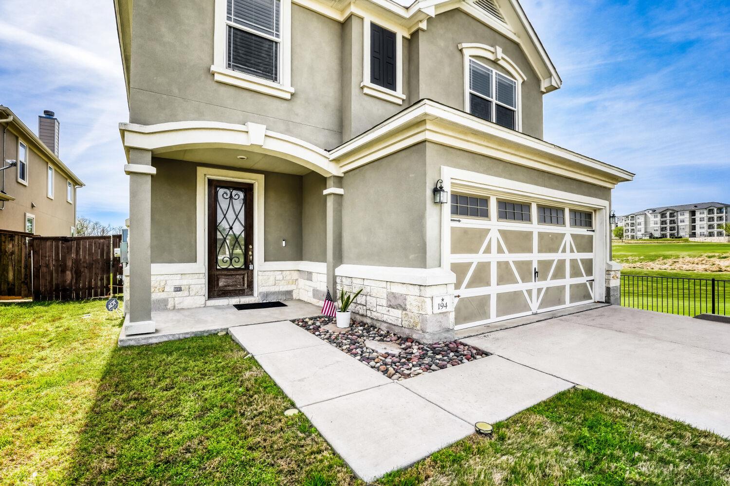 194 Danish Dr # 40, Hutto, TX 78634