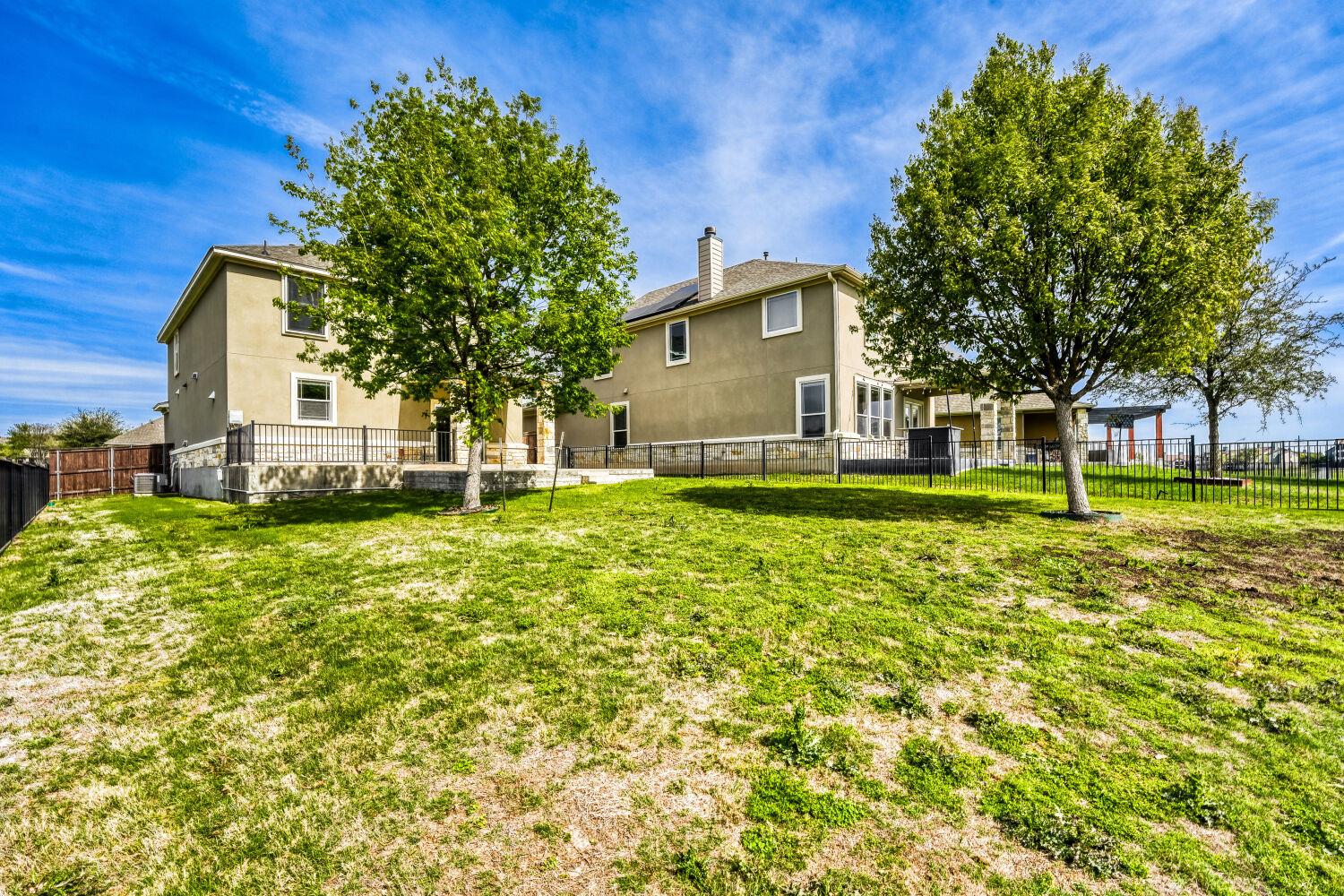 194 Danish Dr # 40, Hutto, TX 78634