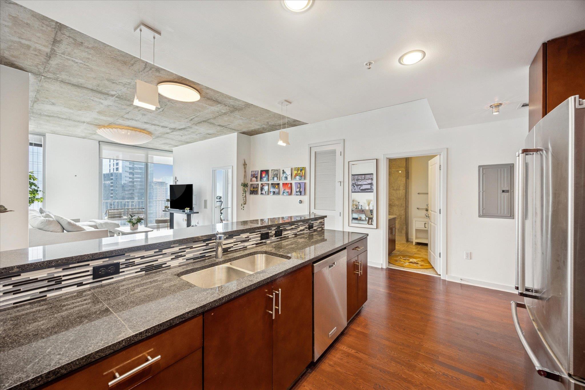 360 Nueces St # 3309, Austin, TX 78701