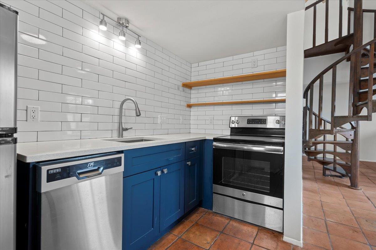 2500 Burleson Rd # 710, Austin, TX 78741