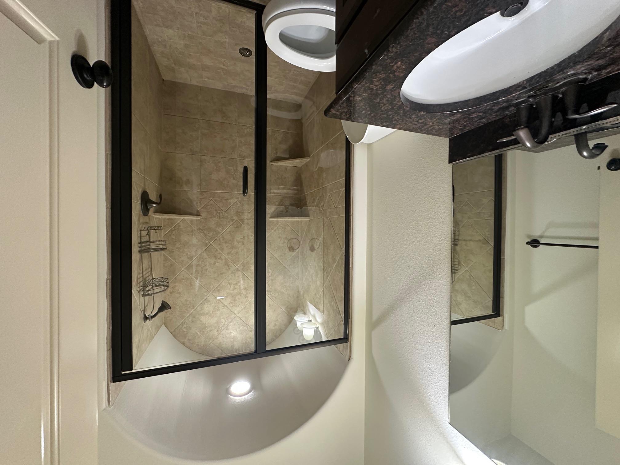 906 Madison Fork Dr, Lakeway, TX 78738