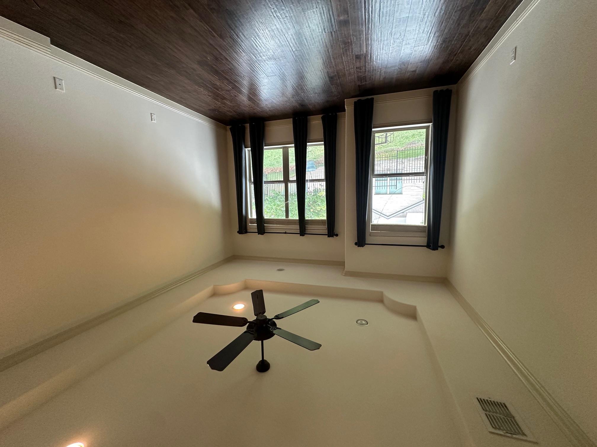 906 Madison Fork Dr, Lakeway, TX 78738