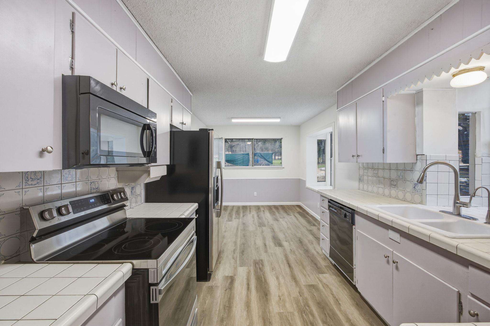 7900 HUDSON Loop, Austin, TX 78736