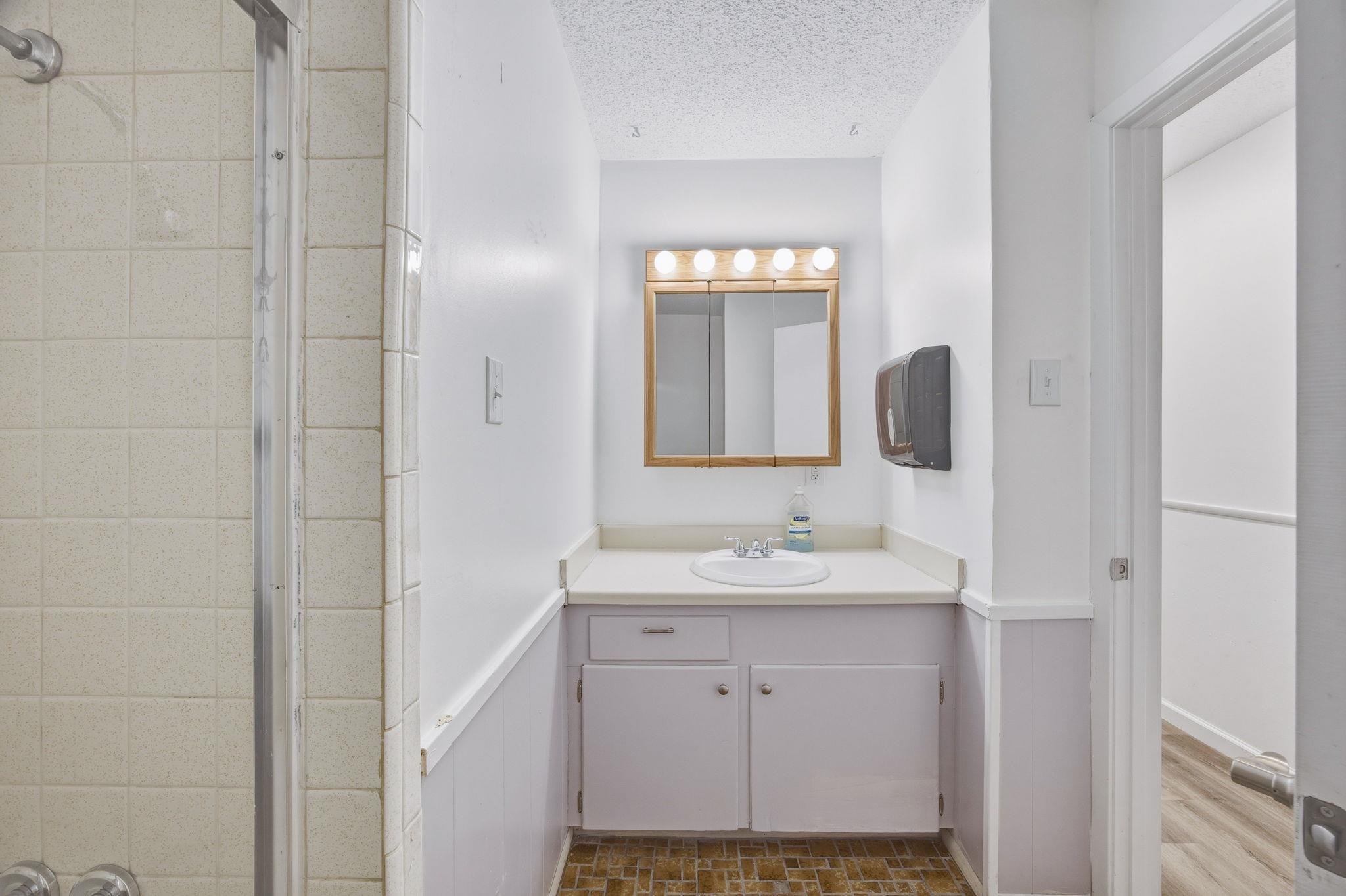 7900 HUDSON Loop, Austin, TX 78736