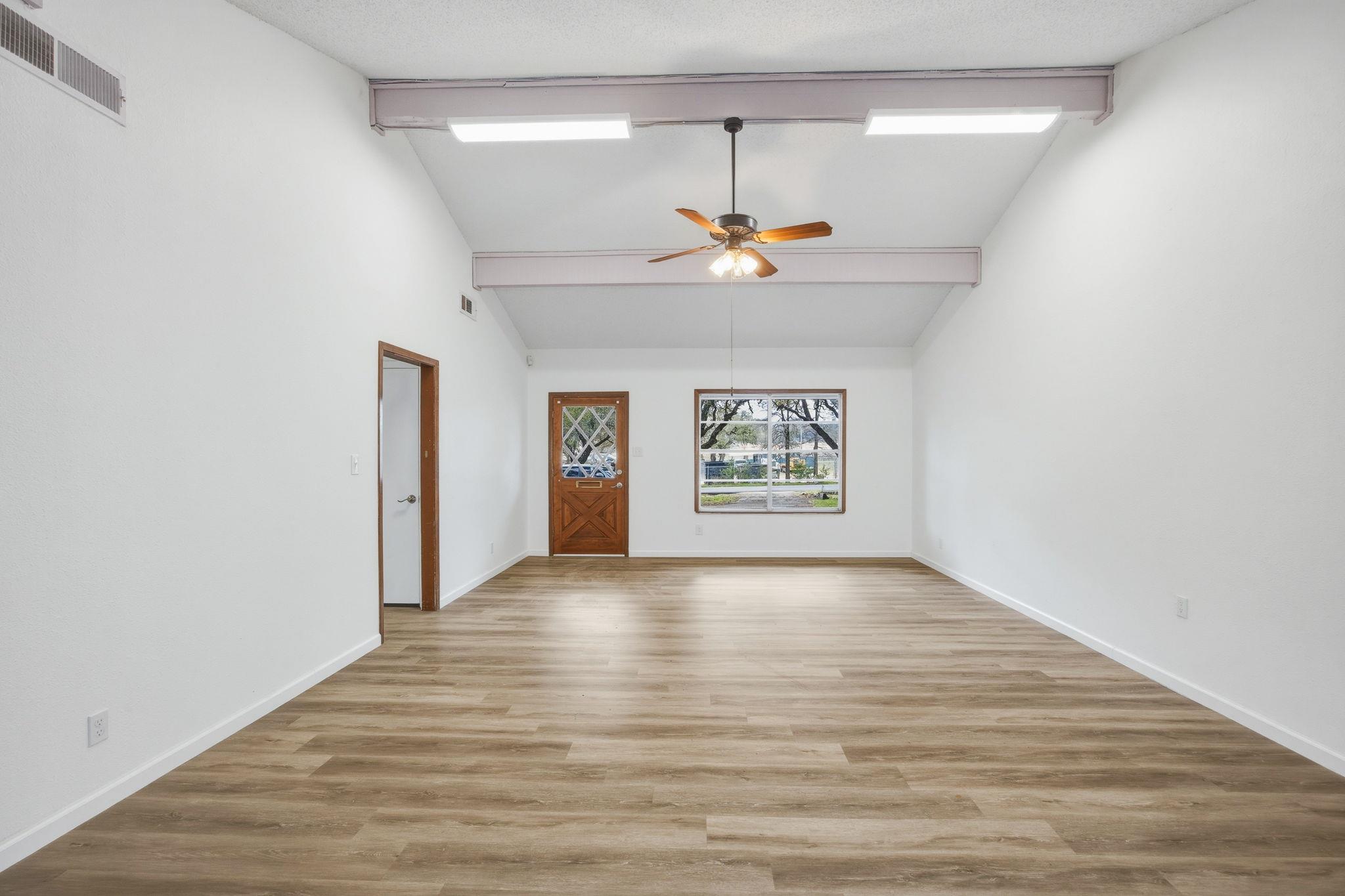 7900 HUDSON Loop, Austin, TX 78736