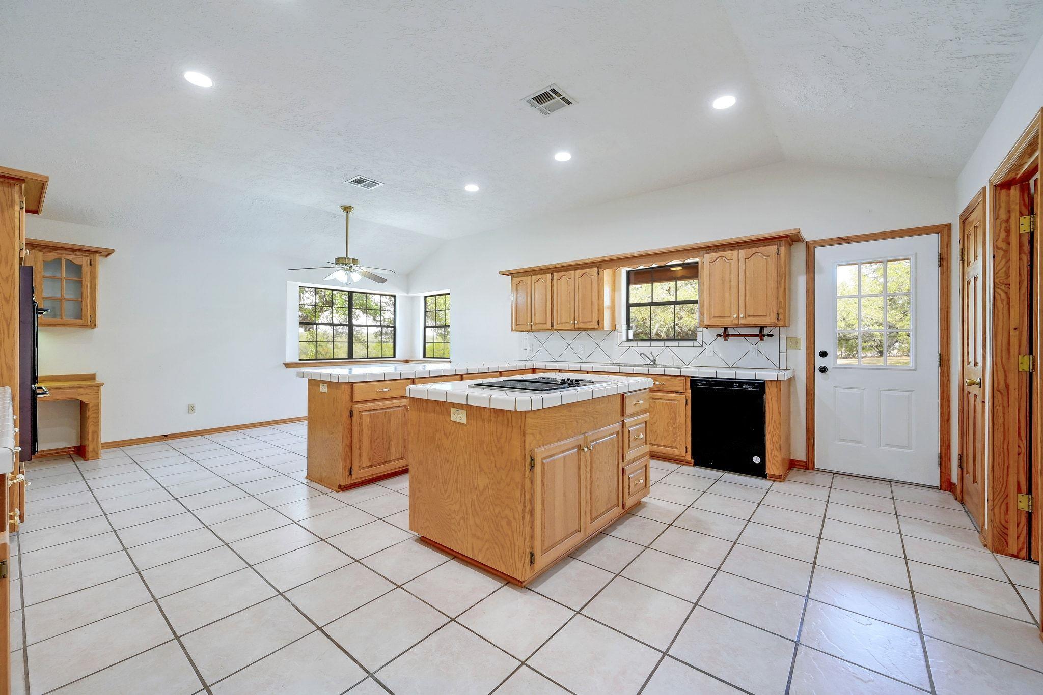 6573 Ranch Road 165, Blanco, TX 78606