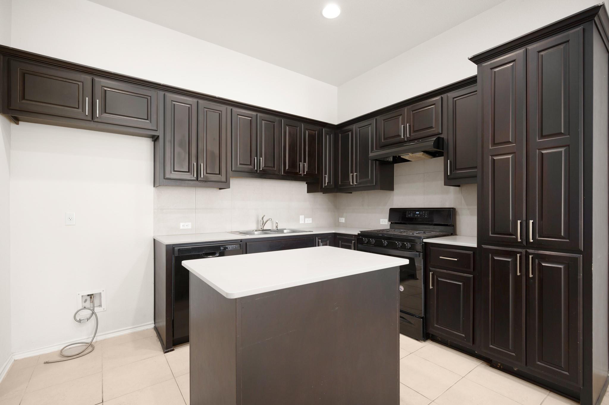 4513 Kocurek St, Austin, TX 78723