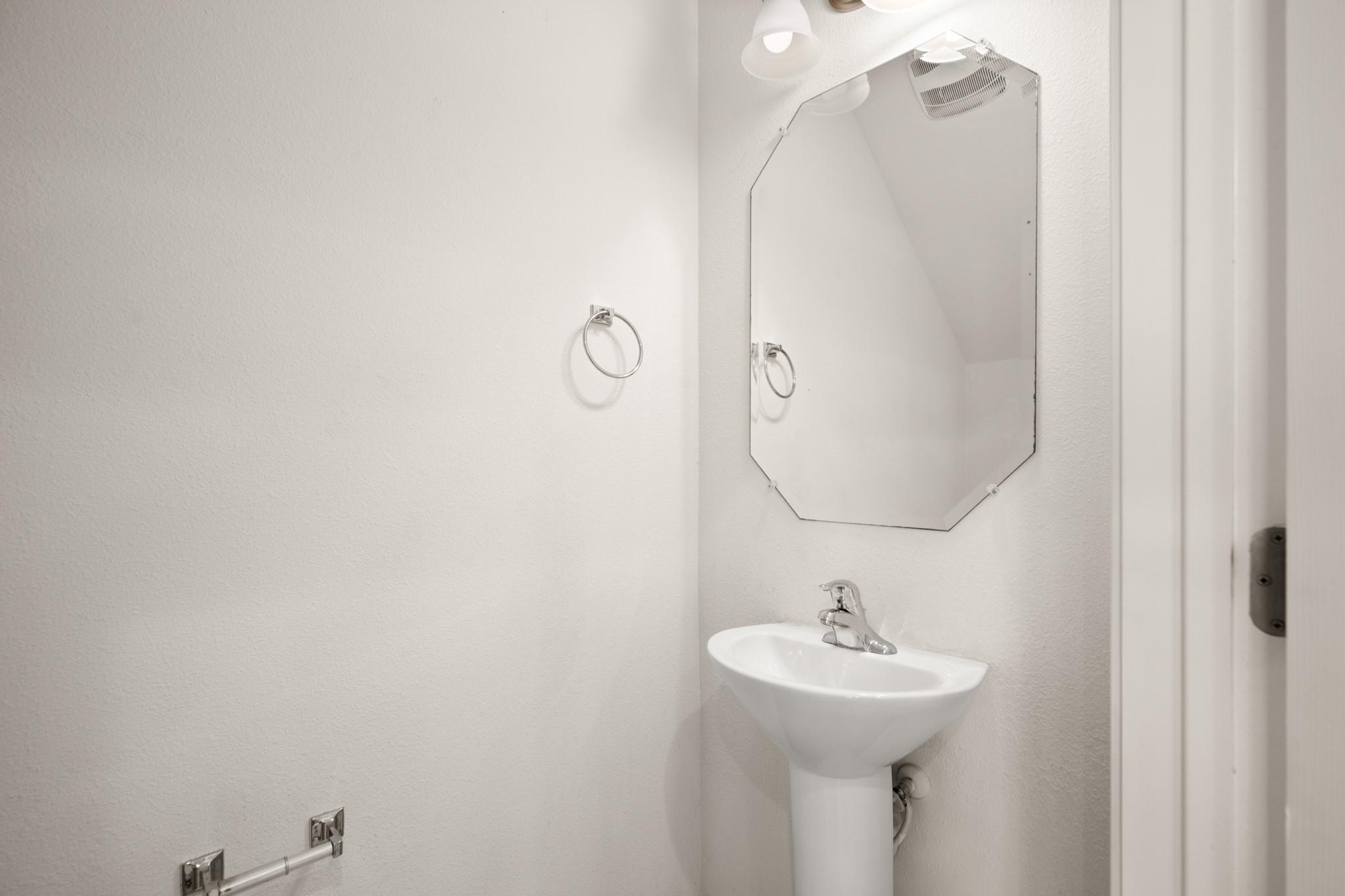 4513 Kocurek St, Austin, TX 78723