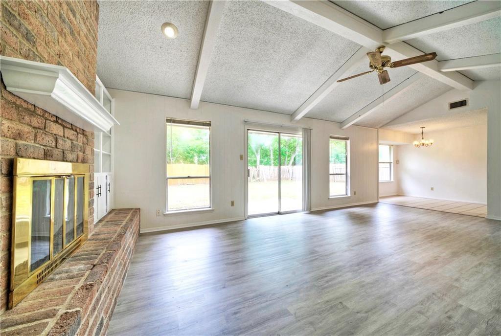 1509 Sagebrush Dr, Round Rock, TX 78681