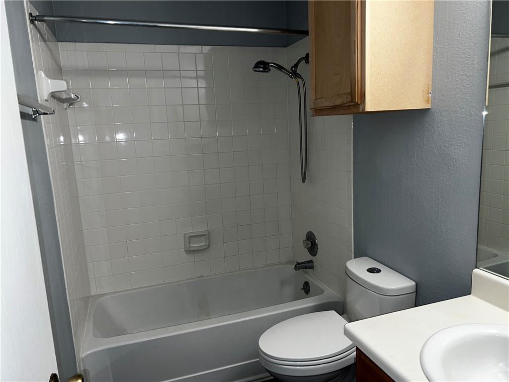 617 Greenlawn Blvd, Round Rock, TX 78664